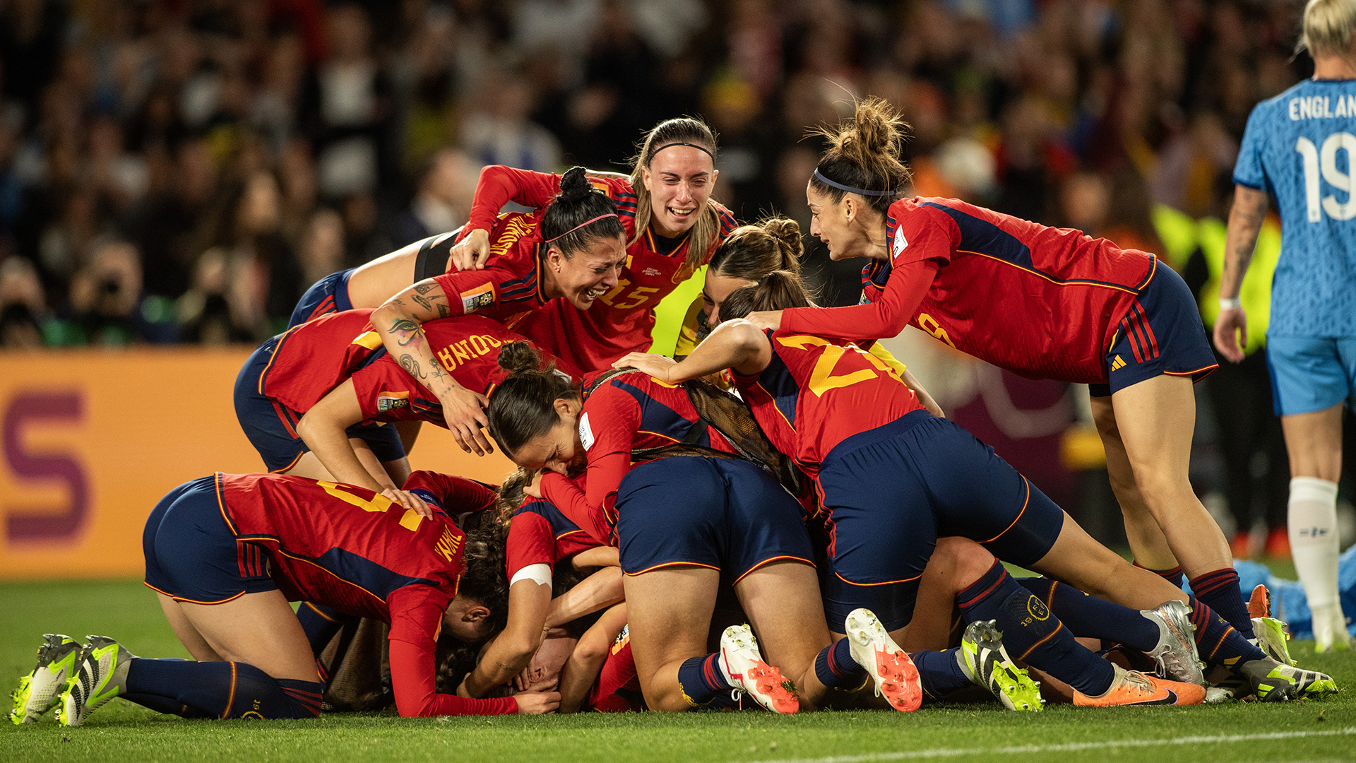 Spain players celebrate at the end during the FIFA Women's World Cup Australia &amp; New Zealand 2023 Final match between Spain and England at Stadium Australia on August 20, 2023 in Sydney, Australia.