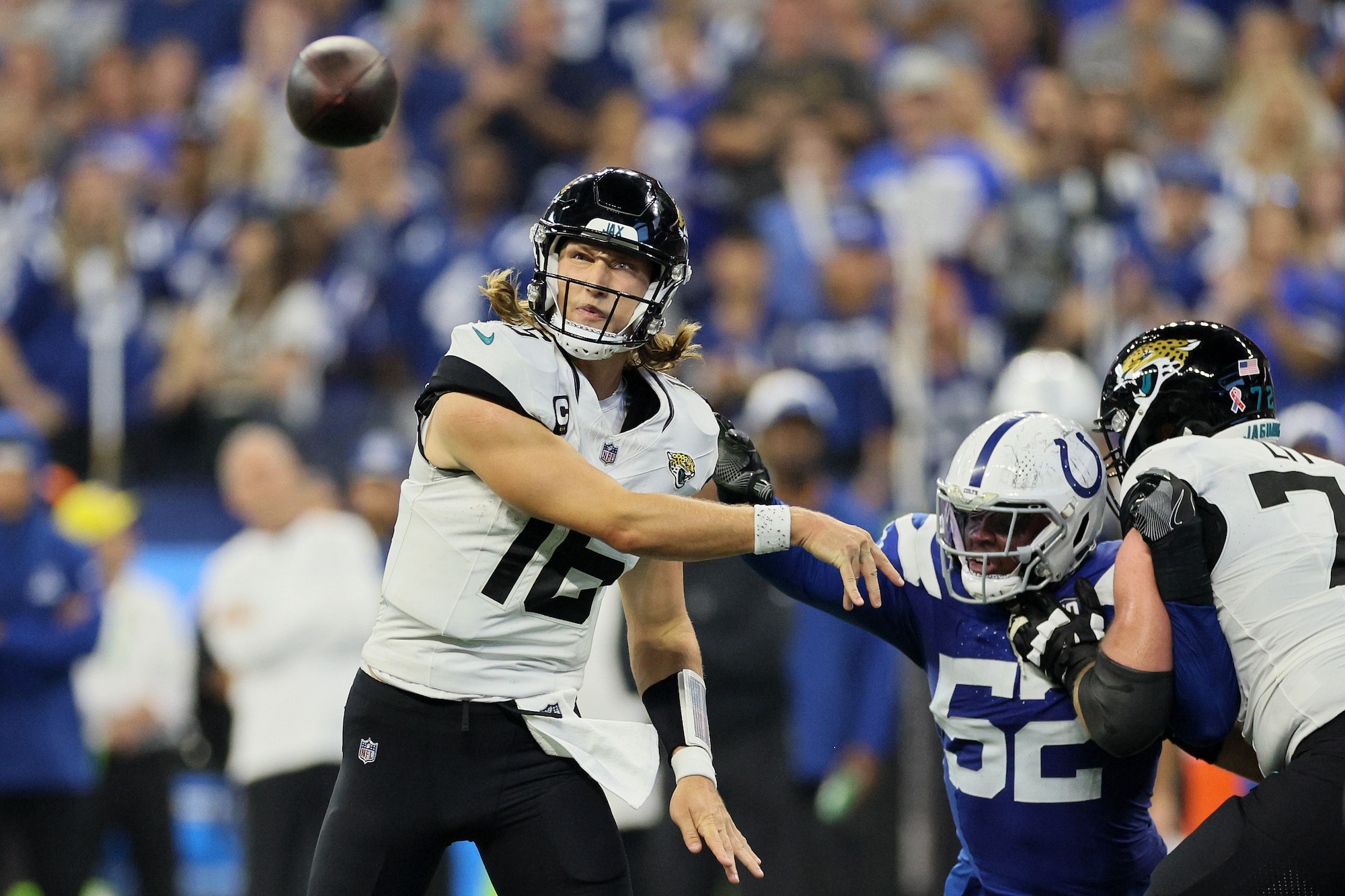 INDIANAPOLIS, INDIANA - SEPTEMBER 10: Trevor Lawrence #16 of the Jacksonville Jaguars throws a pass in the second half of a game against the Indianapolis Colts at Lucas Oil Stadium on September 10, 2023 in Indianapolis, Indiana. (Photo by Andy Lyons/Getty Images)