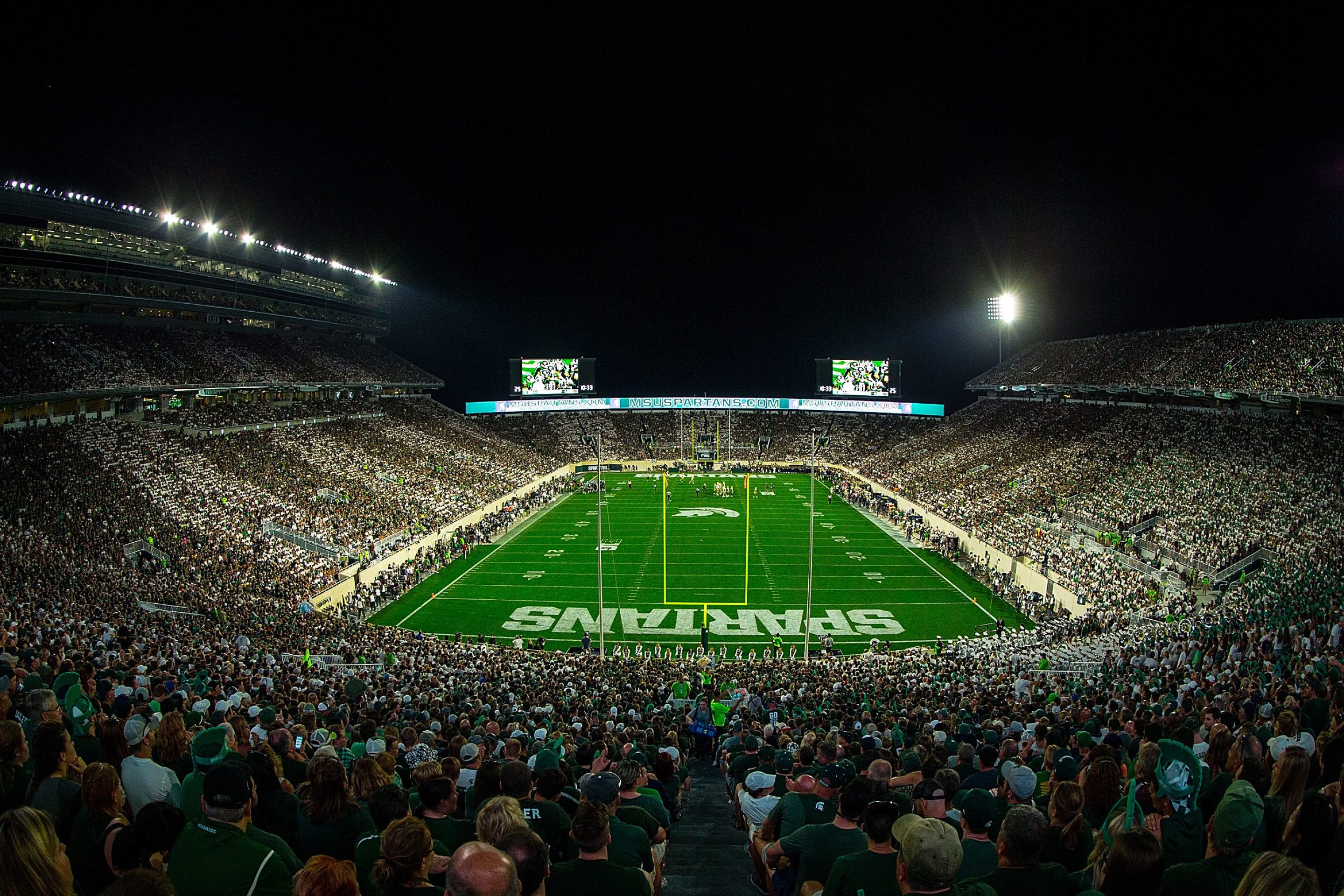A general view of Spartan Stadium during the game between Notre Dame and Michigan State Spartans on September 23, 2017 in East Lansing, Michigan. The stadium is packed.