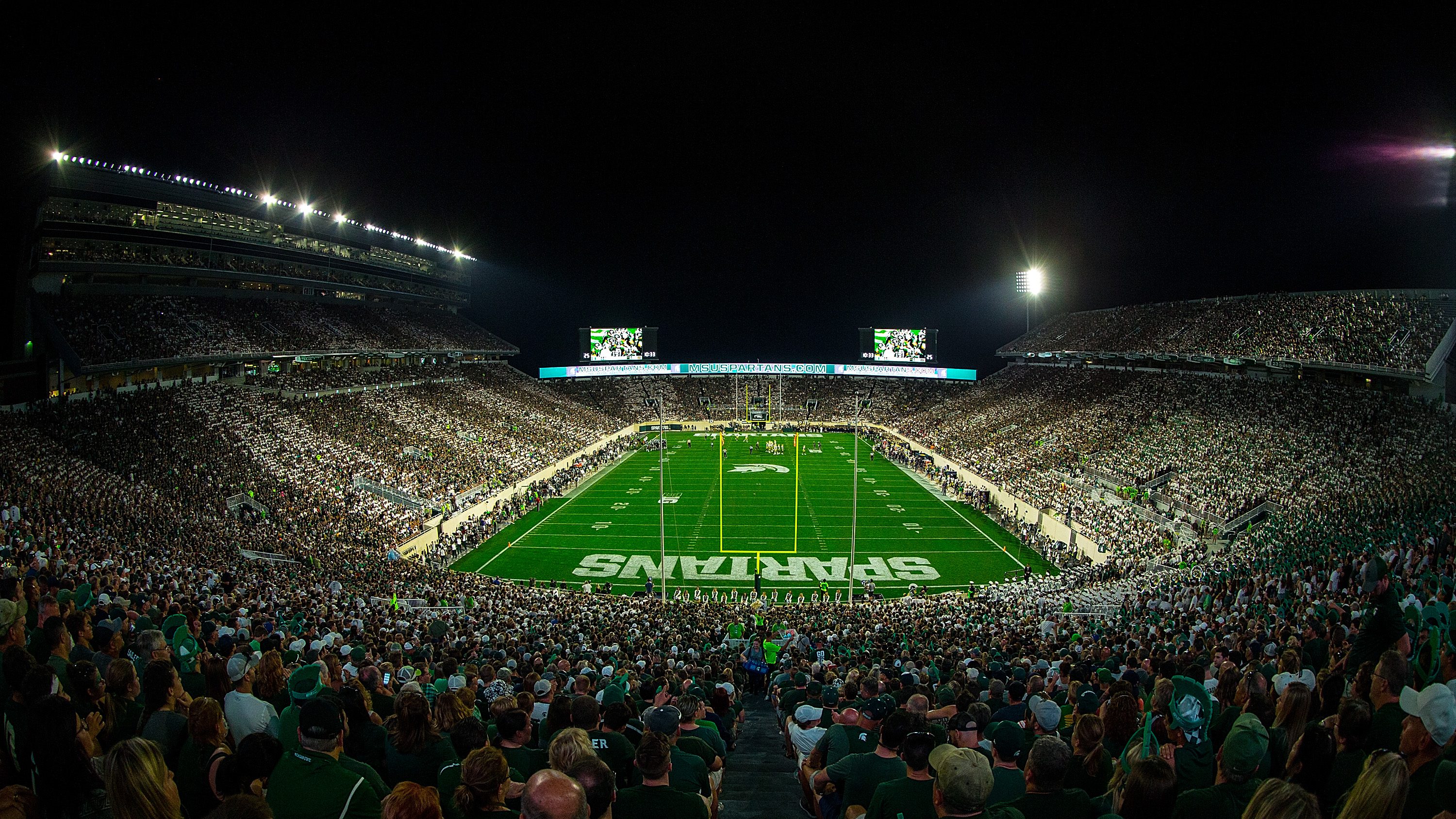A general view of Spartan Stadium during the game between Notre Dame and Michigan State Spartans on September 23, 2017 in East Lansing, Michigan. The stadium is packed.