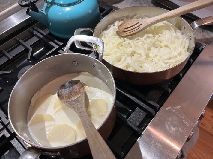 Autumn Baking Diary (秋天的烘焙日记） - Some members pm me about the baking sheet  used. I am not an expert but I would like to share my limited knowledge  here. ♢ Parchment paper 