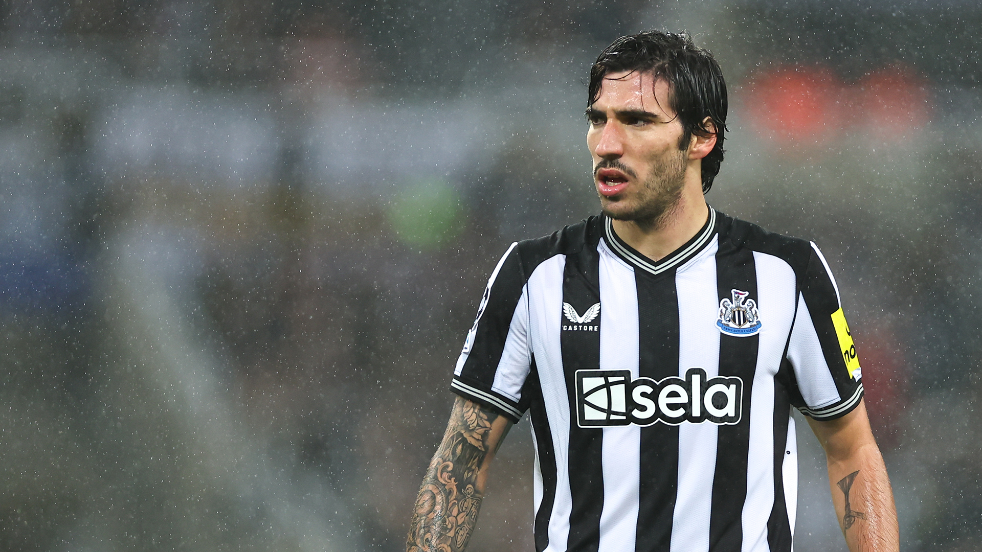 Sandro Tonali of Newcastle United during the UEFA Champions League match between Newcastle United FC and Borussia Dortmund at St. James Park on October 25, 2023 in Newcastle upon Tyne, England.