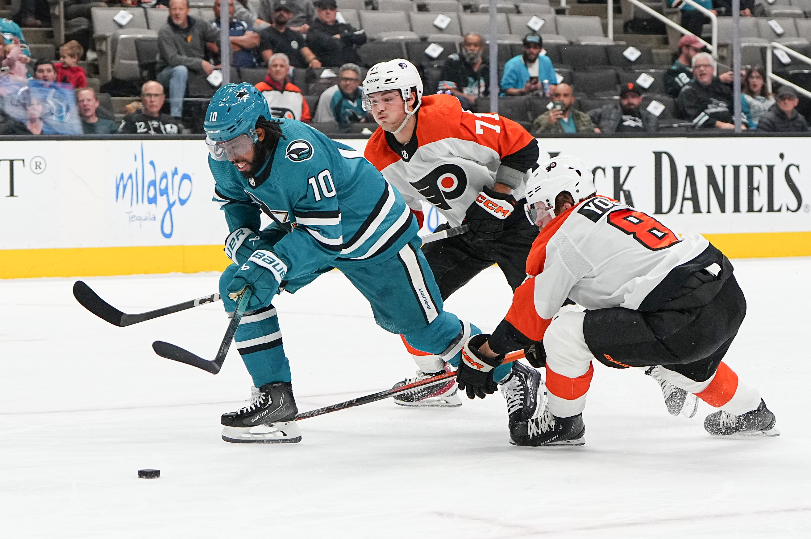 SAN JOSE, CALIFORNIA - NOVEMBER 7: Anthony Duclair #10 of the San Jose Sharks skating with the puck against the Philadelphia Flyers at SAP Center on November 7, 2023 in San Jose, California. (Photo by Andreea Cardani/NHLI via Getty Images)