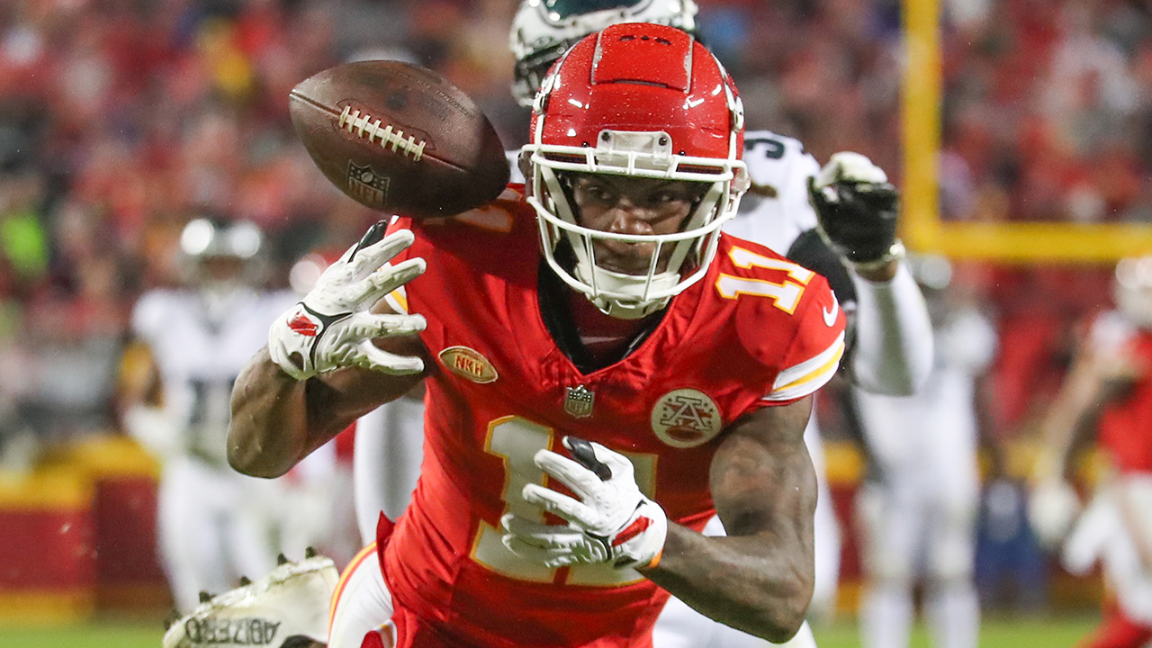 KANSAS CITY, MO - NOVEMBER 20: Kansas City Chiefs wide receiver Marquez Valdes-Scantling (11) drops a sure touchdown late in the fourth quarter of an NFL football game between the Philadelphia Eagles and Kansas City Chiefs on Nov 20, 2023 at GEHA Field at Arrowhead Stadium in Kansas City, Missouri.