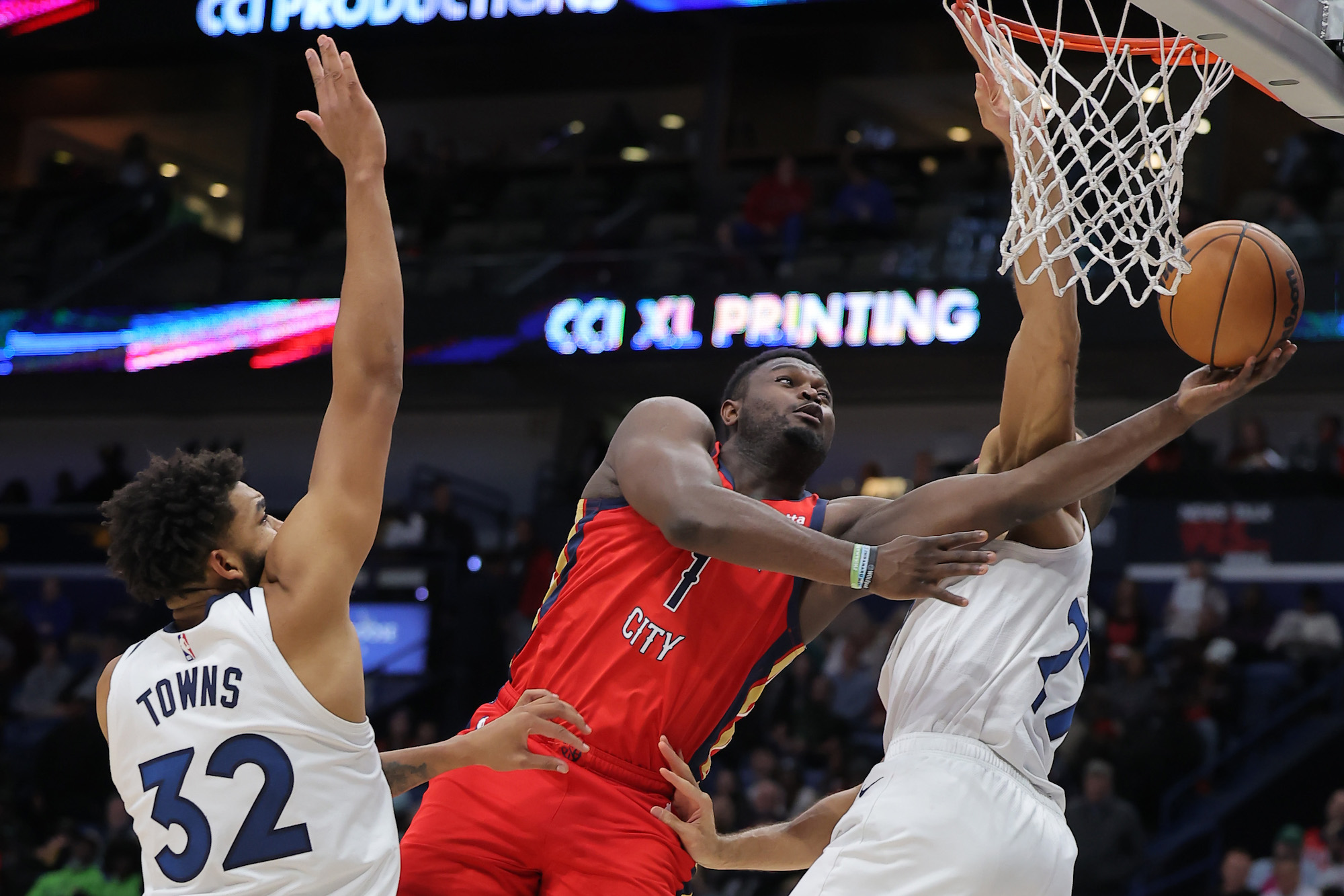 Zion Williamson attempts a layup