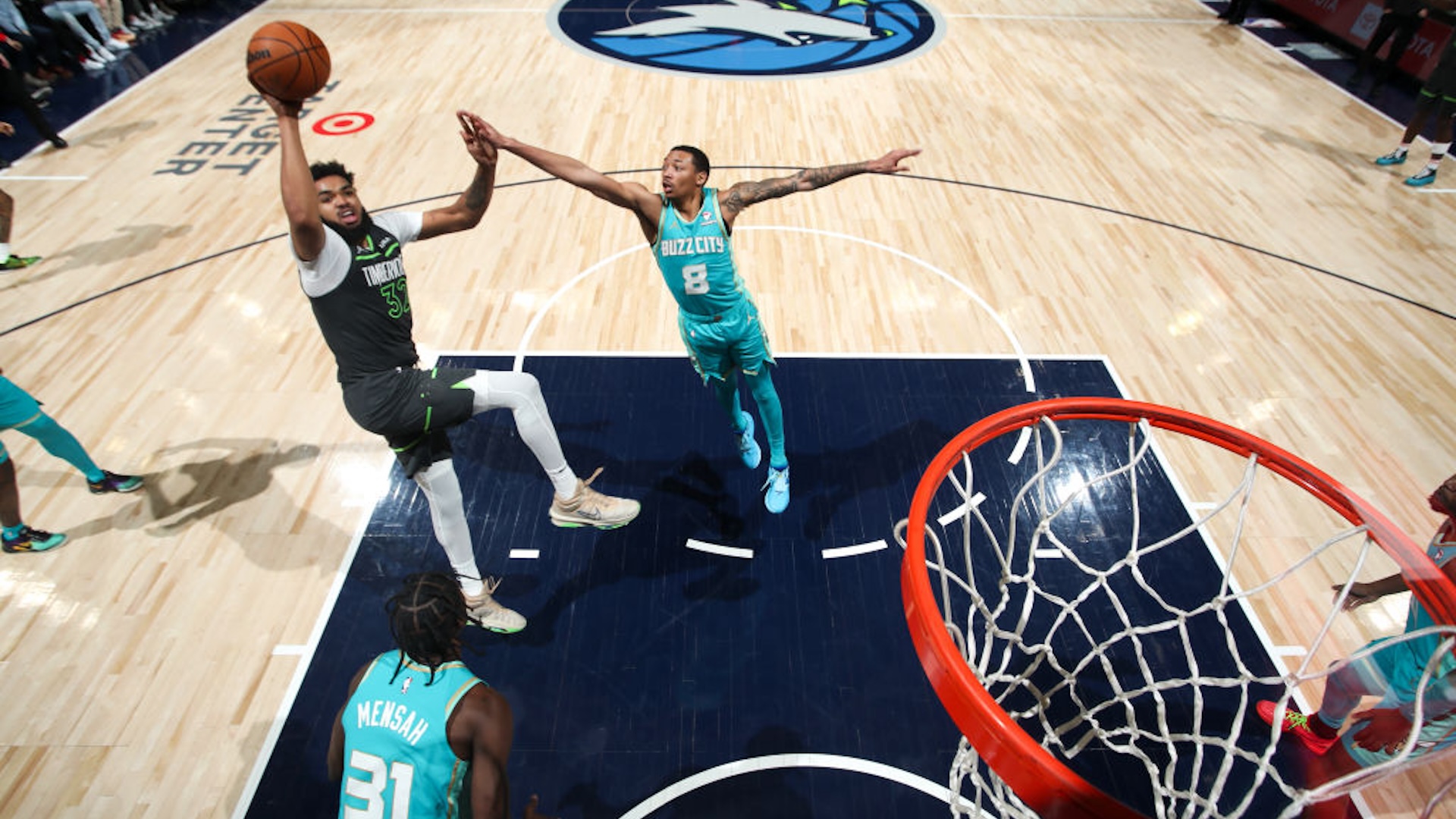 Karl-Anthony Towns #32 of the Minnesota Timberwolves shoots the ball during the game against the Charlotte Hornets on January 22, 2024 at Target Center in Minneapolis, Minnesota. NOTE TO USER: User expressly acknowledges and agrees that, by downloading and or using this Photograph, user is consenting to the terms and conditions of the Getty Images License Agreement. Mandatory Copyright Notice: Copyright 2024 NBAE