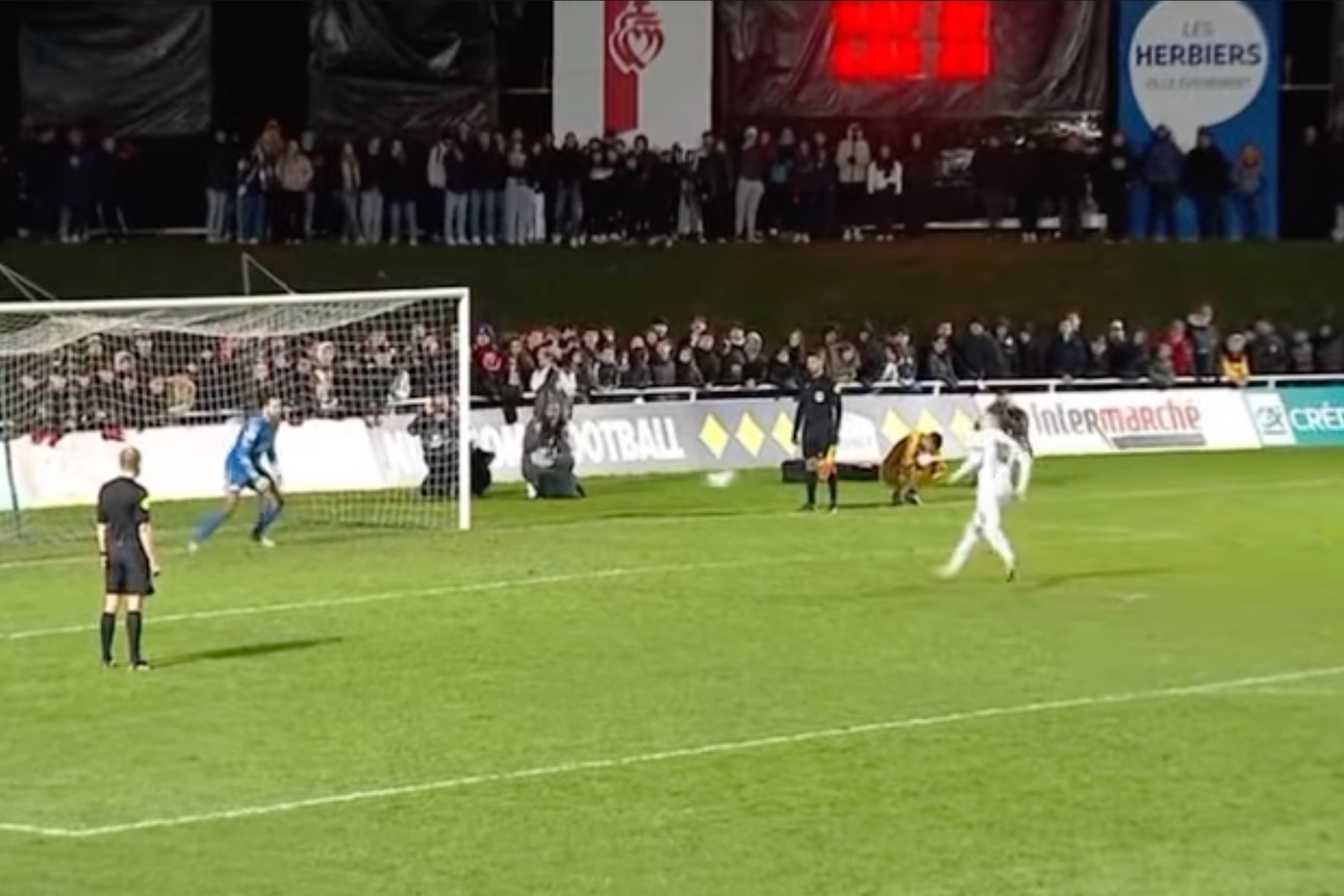Antoine Mille takes a penalty in a Coupe de France match between Chateauroux and Les Herbiers.