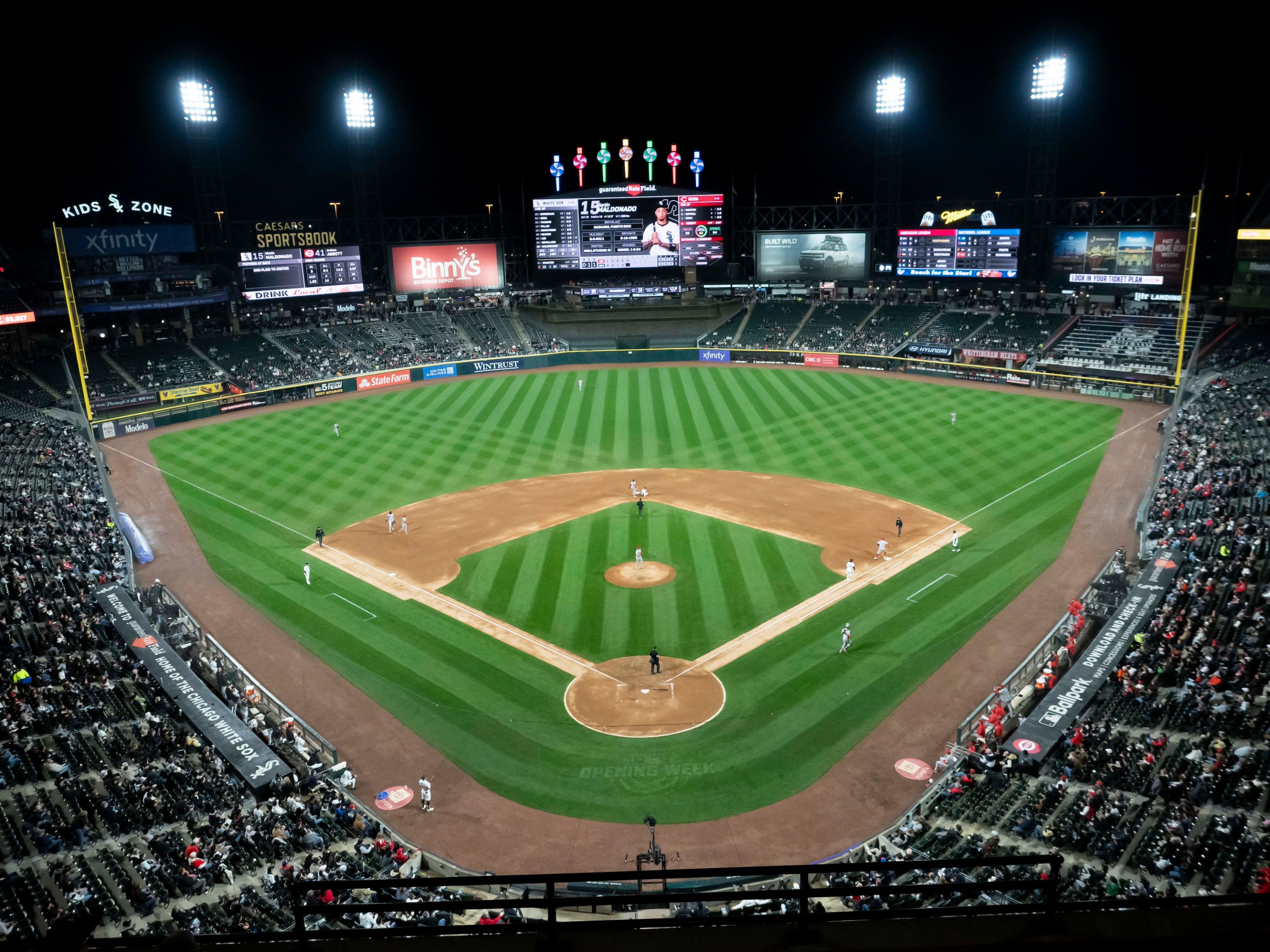 CHICAGO, IL - APRIL 12: A general view of Guaranteed Rate Field during the MLB game between the Cincinnati Reds and the Chicago White Sox on April 12, 2024, at Guaranteed Rate Field in Chicago, Illinois. (Photo by Joseph Weiser/Icon Sportswire)