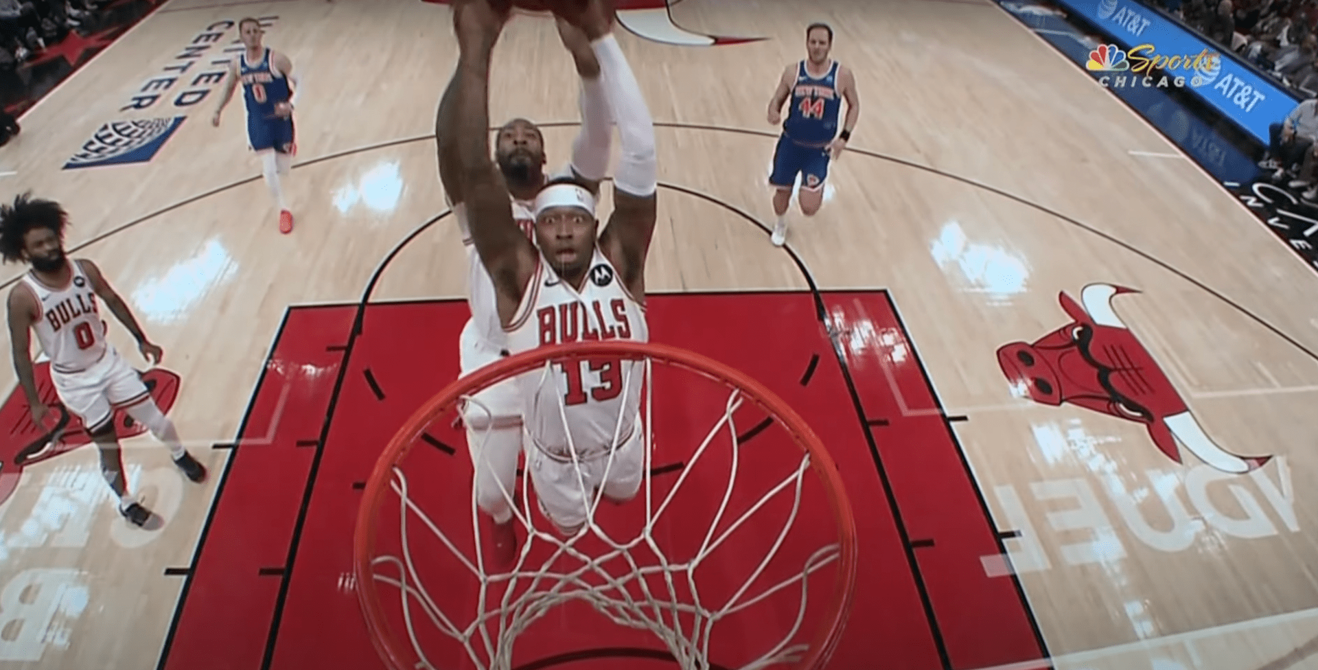 Torrey Craig and Andre Drummond fuck up a dunk
