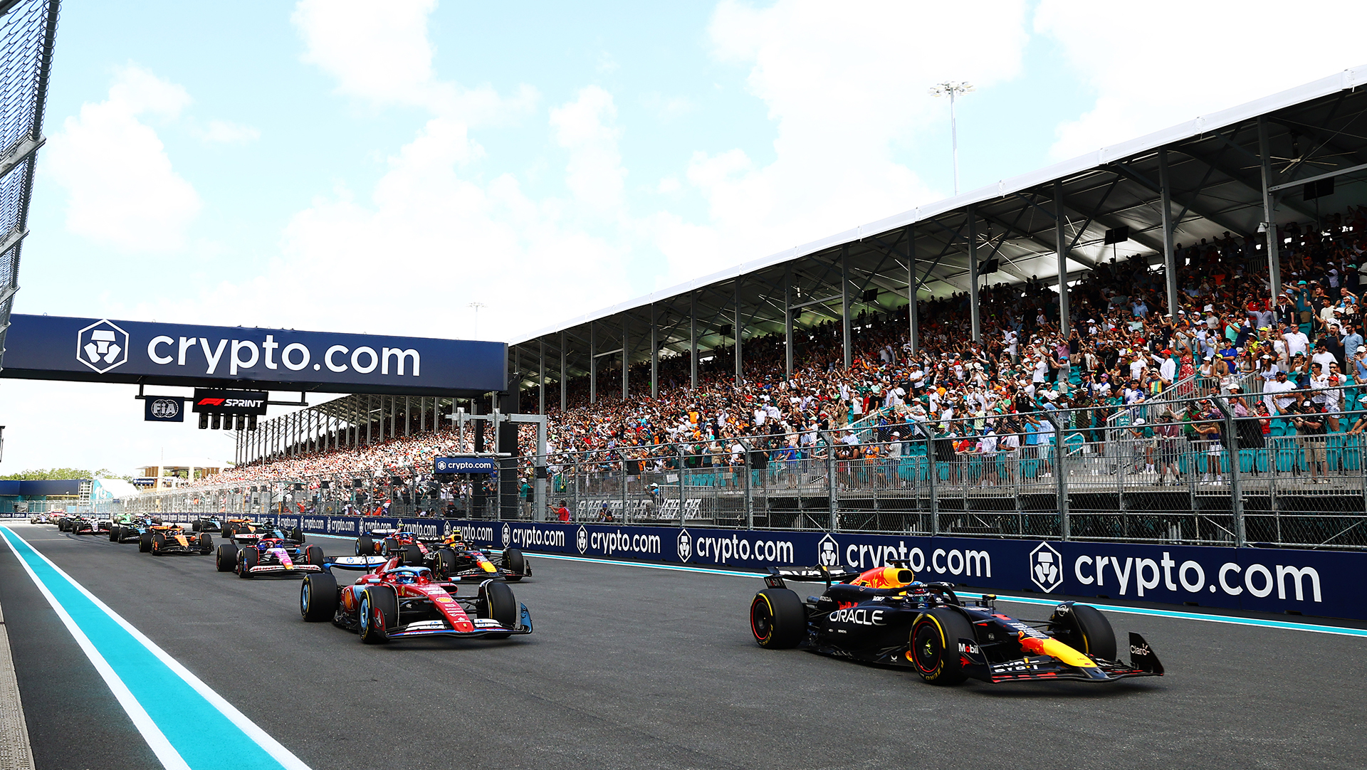 Max Verstappen of the Netherlands driving the (1) Oracle Red Bull Racing RB20 leads the field off the line at the start during the Sprint ahead of the F1 Grand Prix of Miami at Miami International Autodrome on May 04, 2024 in Miami, Florida.