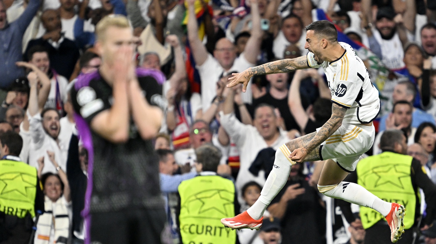 Joselu Mato of Real Madrid celebrates with his teammates after scoring a goal during the UEFA Champions League Semi-Final second leg football match between Real Madrid and Bayern Munich at Santiago Bernabeu Stadium in Madrid, Spain on May 08, 2024.