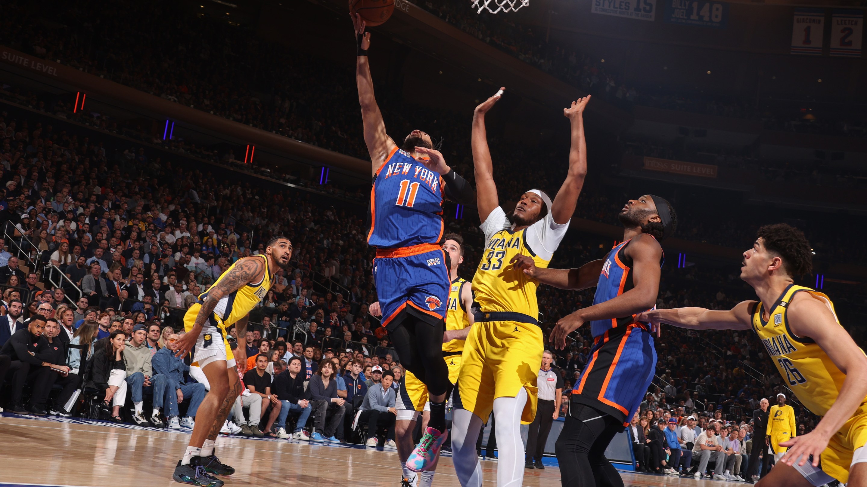 Jalen Brunson #11 of the New York Knicks shoots the ball during the game against the Indiana Pacers