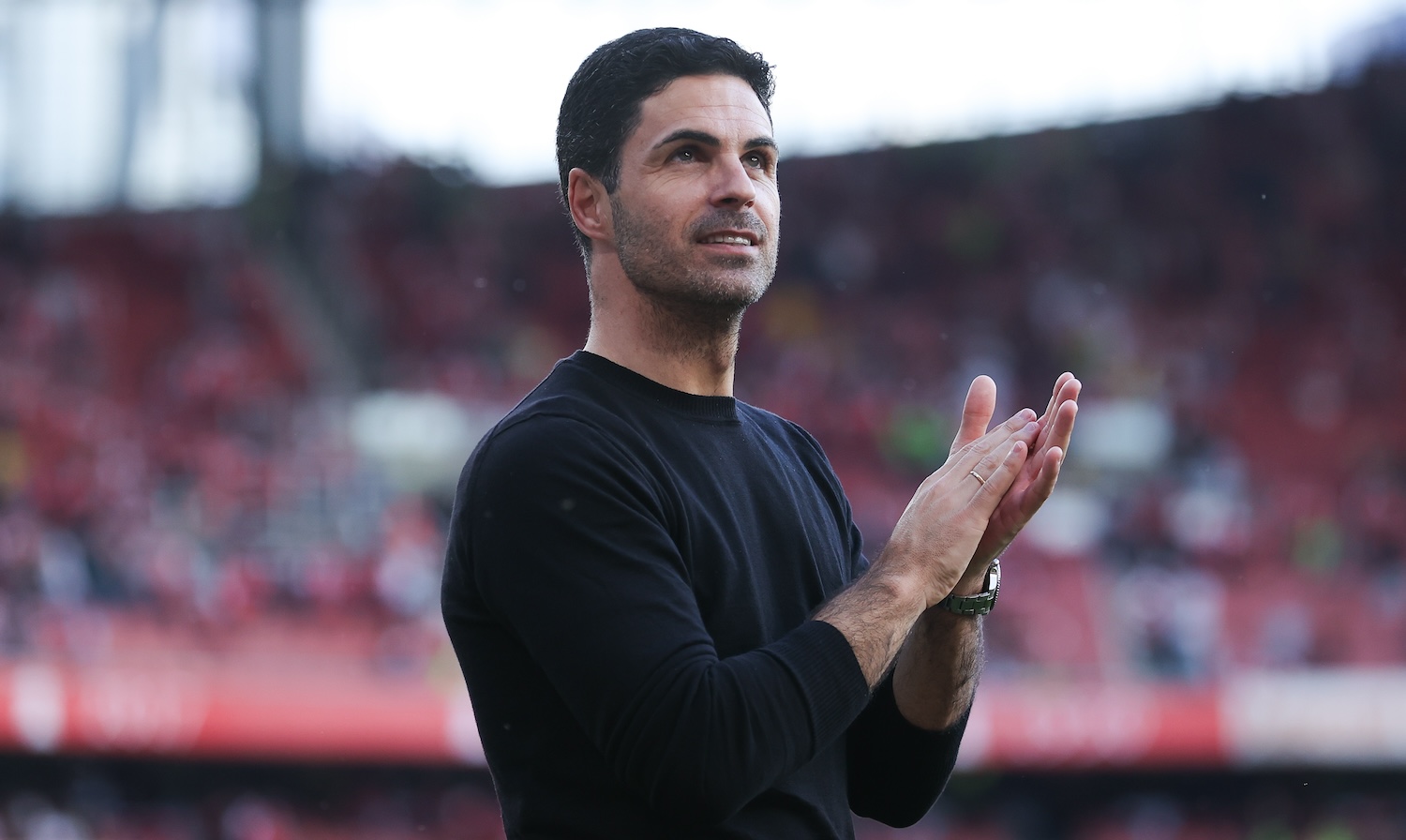 LONDON, ENGLAND - MAY 19: Mikel Arteta, manager of Arsenal, acknowledges the home support after the Premier League match between Arsenal FC and Everton FC at Emirates Stadium on May 19, 2024 in London, England. (Photo by James Gill - Danehouse/Getty Images)