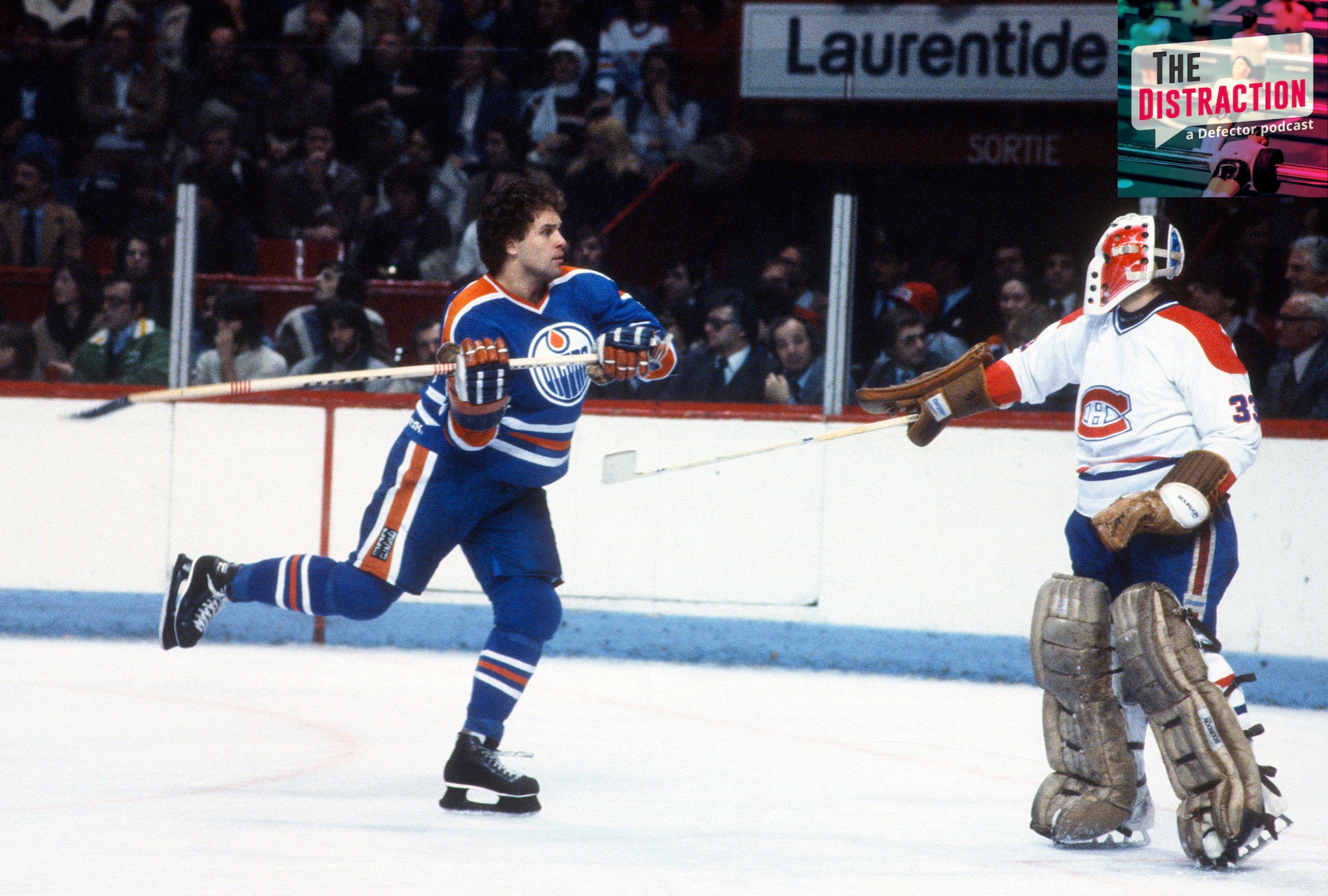 Dave Lumley of the Edmonton Oilers skates against the Montreal Canadiens during an NHL Hockey game circa 1981 at the Montreal Forum.