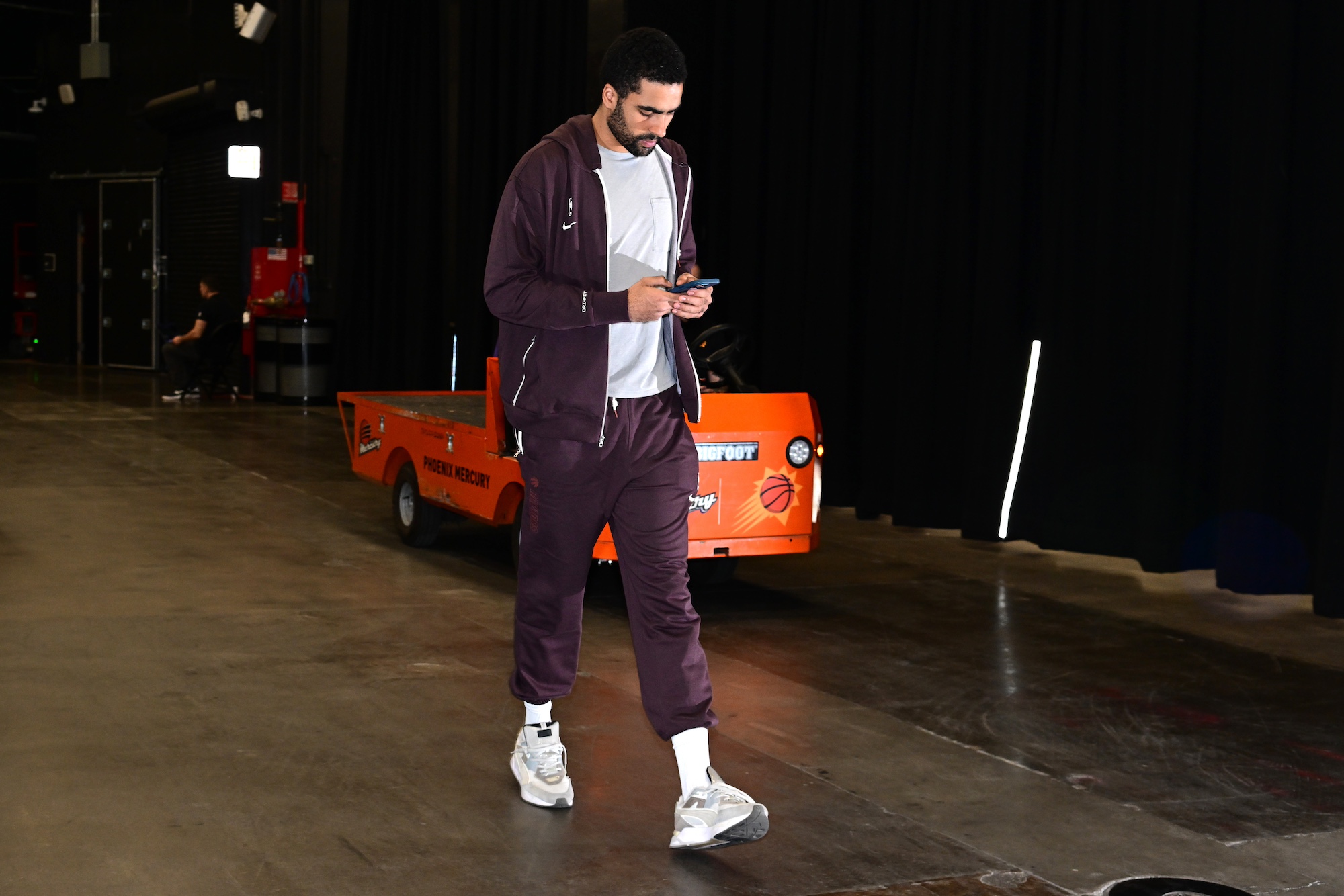 PHOENIX, AZ - MARCH 7: Jontay Porter #34 of the Toronto Raptors arrives to the arena before the game against the Phoenix Suns on March 7, 2024 at Footprint Center in Phoenix, Arizona. NOTE TO USER: User expressly acknowledges and agrees that, by downloading and or using this photograph, user is consenting to the terms and conditions of the Getty Images License Agreement. Mandatory Copyright Notice: Copyright 2024 NBAE (Photo by Kate Frese/NBAE via Getty Images)