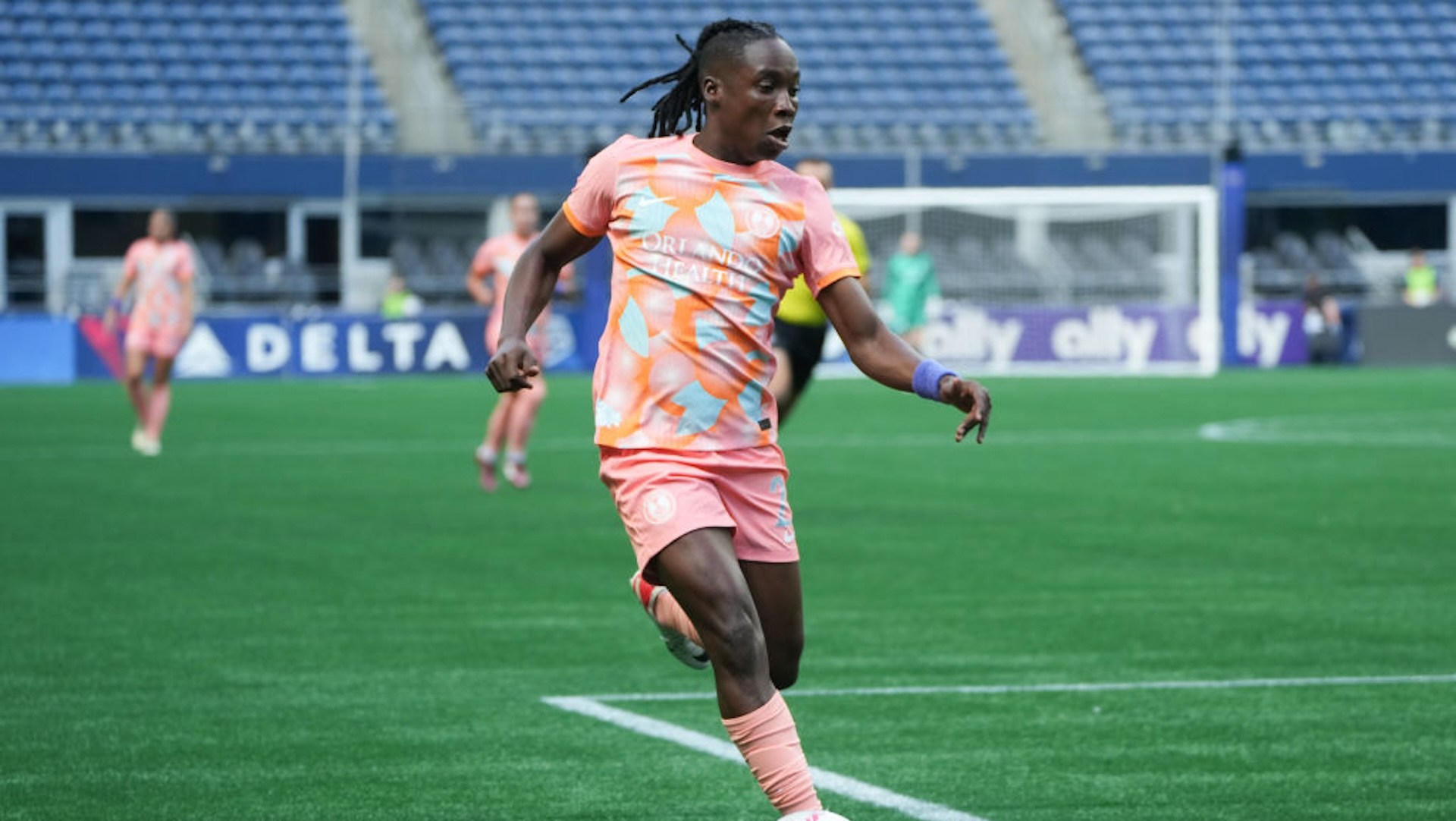 Orlando Pride forward Barbra Banda (22) in action during a NWSL match between the Seattle Reign FC and the Orlando Pride on May 19, 2024 at Lumen Field in Seattle, WA.