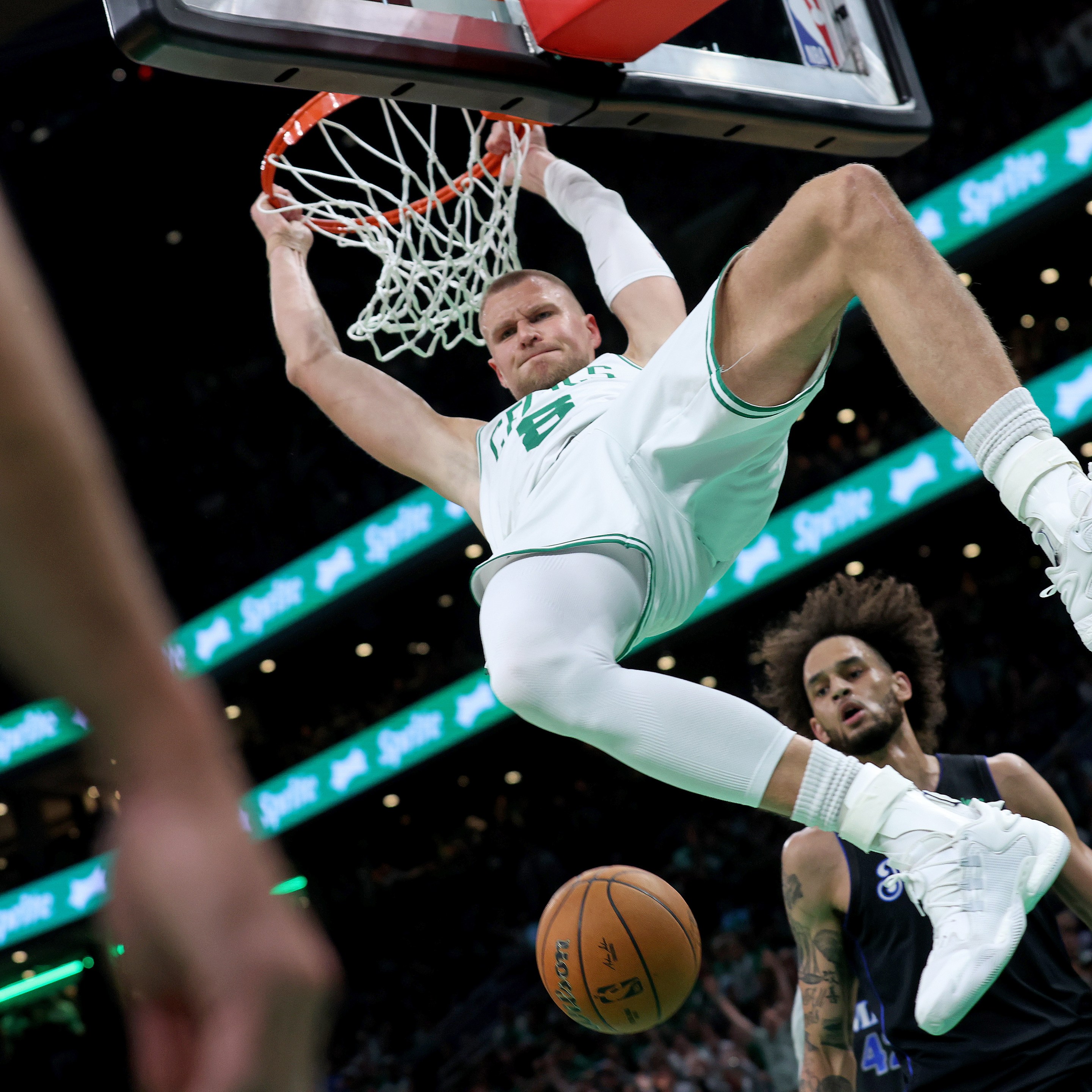 Kristaps Porzingis dunks.