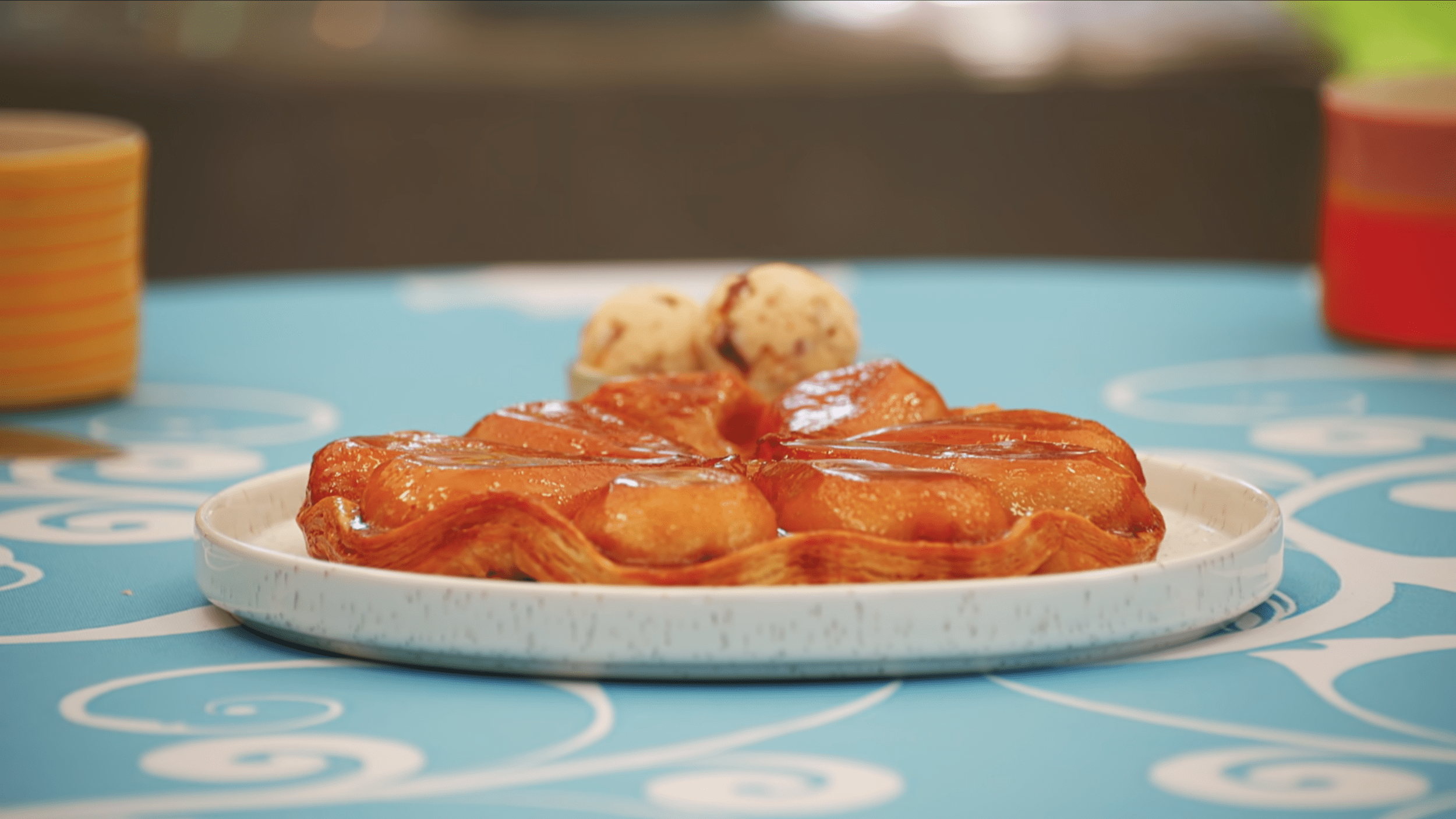 A finished pear tarte tatin, from the show.