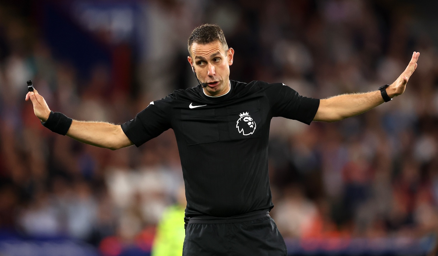 LONDON, ENGLAND - AUGUST 21: Match Referee David Coote gestures during the Premier League match between Crystal Palace and Arsenal FC at Selhurst Park on August 21, 2023 in London, England. (Photo by Julian Finney/Getty Images)