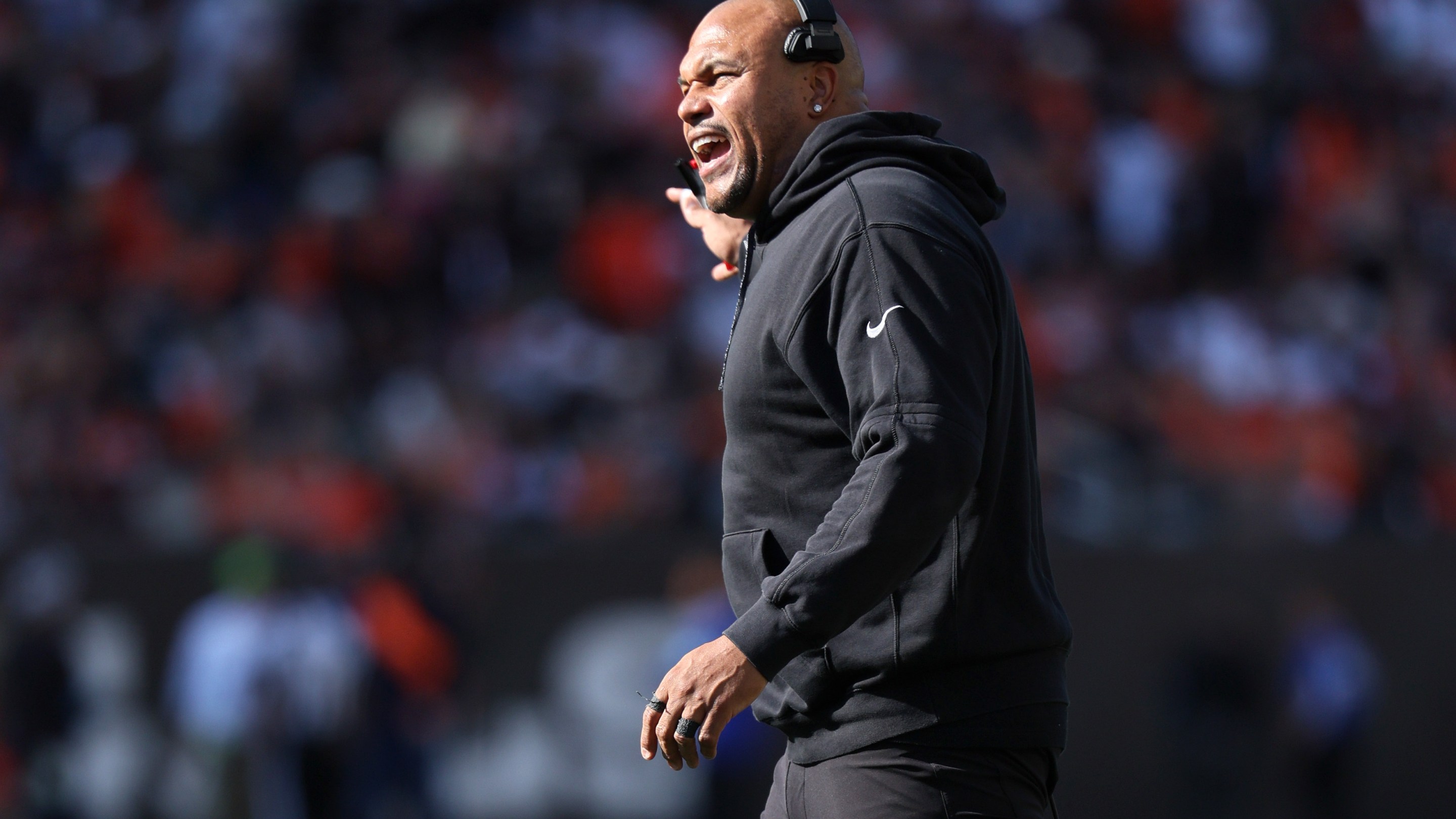 Head coach Antonio Pierce of the Las Vegas Raiders yells during the first quarter against the Cincinnati Bengals at Paycor Stadium in Week 9 of the 2024 NFL season.