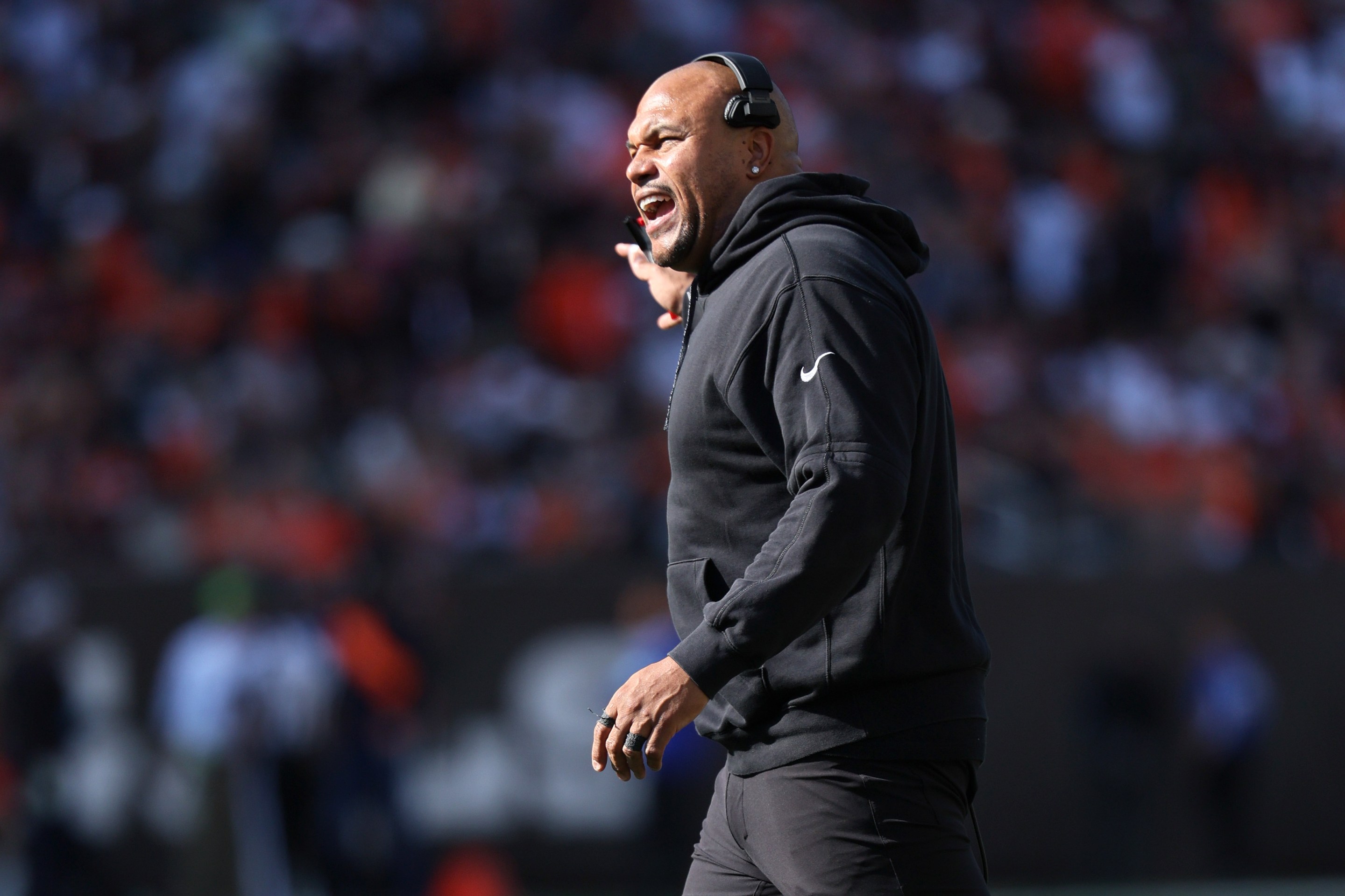 Head coach Antonio Pierce of the Las Vegas Raiders yells during the first quarter against the Cincinnati Bengals at Paycor Stadium in Week 9 of the 2024 NFL season.