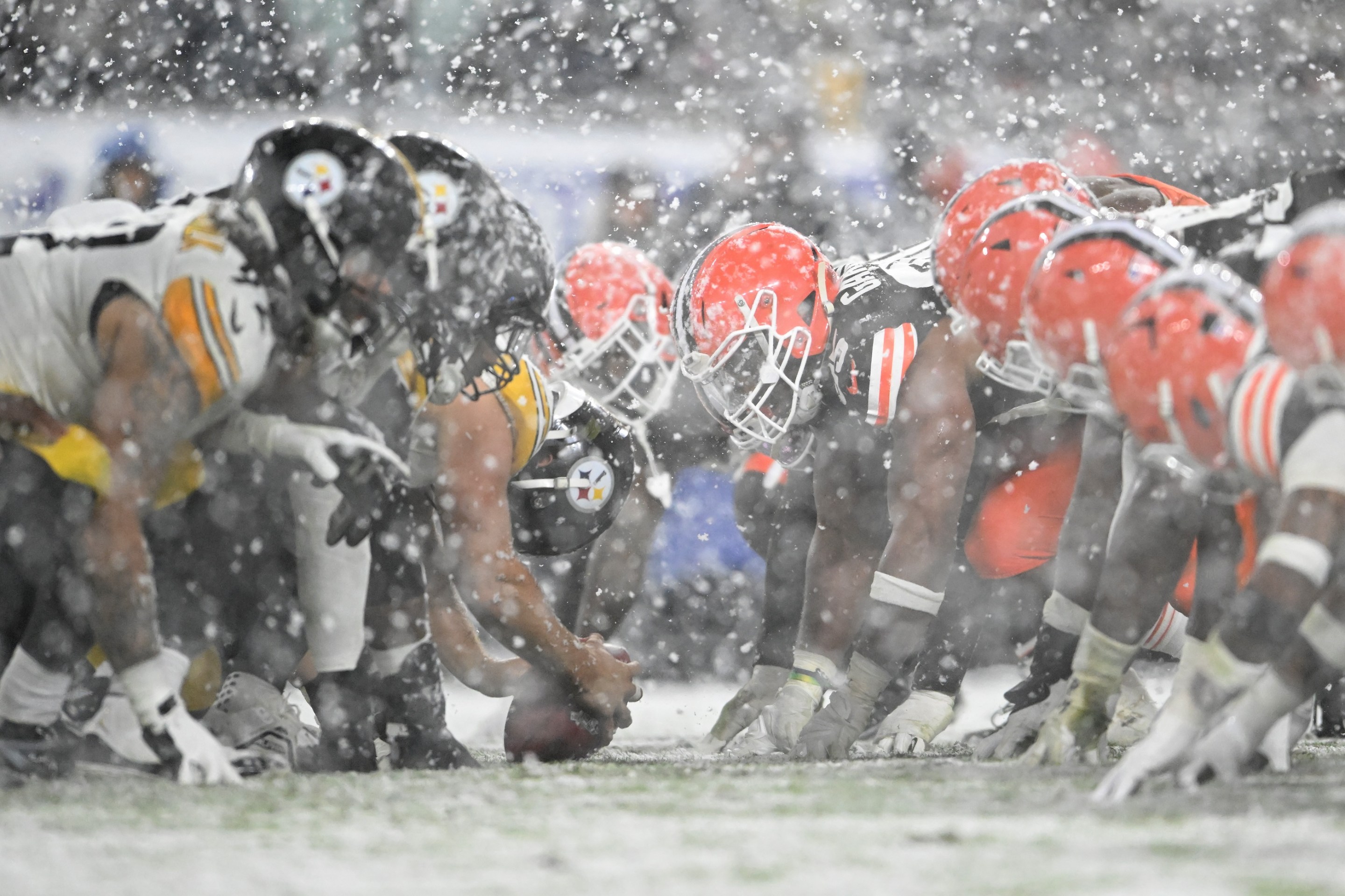 The Pittsburgh Steelers line up against the Cleveland Browns during the third quarter in the game at Huntington Bank Field on November 21, 2024 in Cleveland, Ohio.