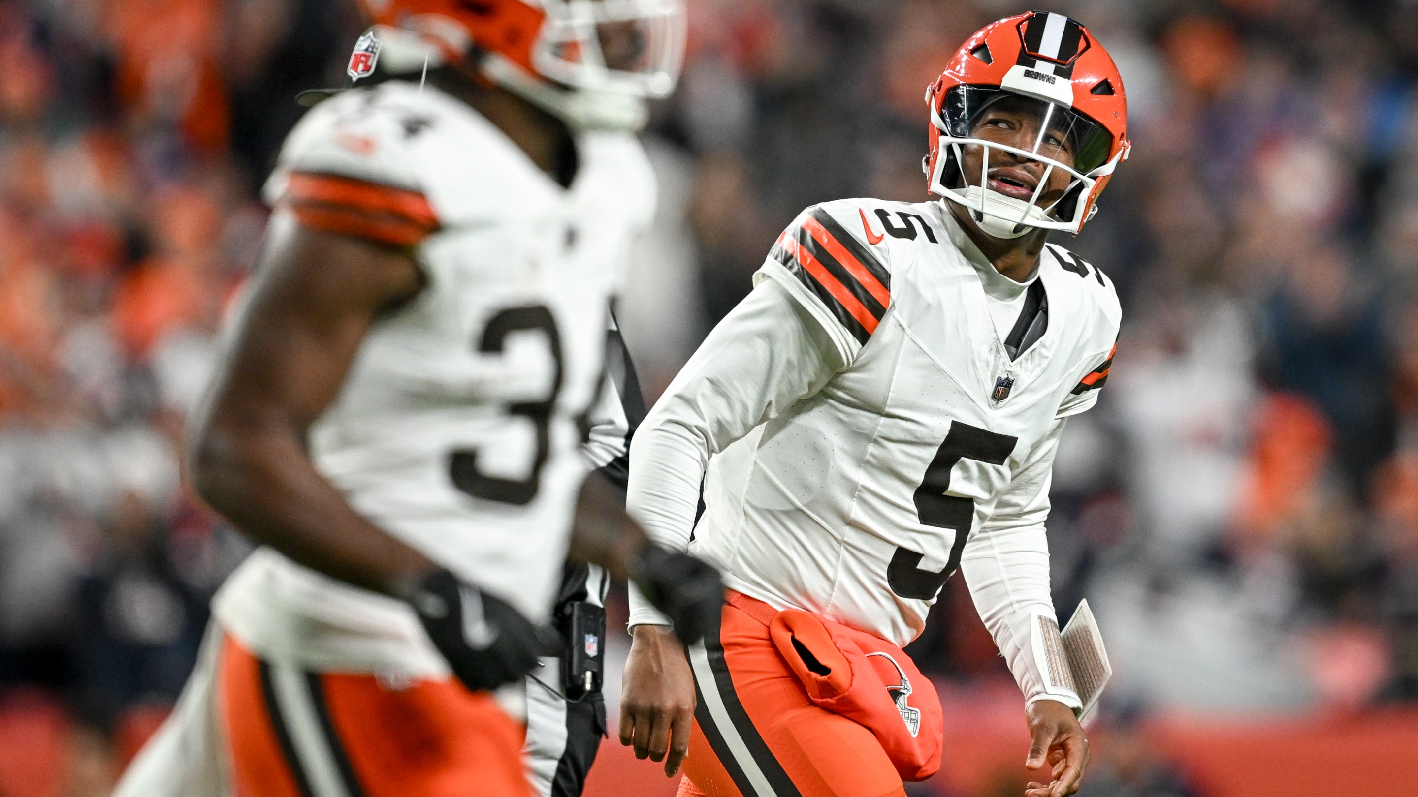 Jameis Winston (5) of the Cleveland Browns reacts to missing David Njoku (85) for a first down during the first quarter against the Denver Broncos on December 2, 2024.