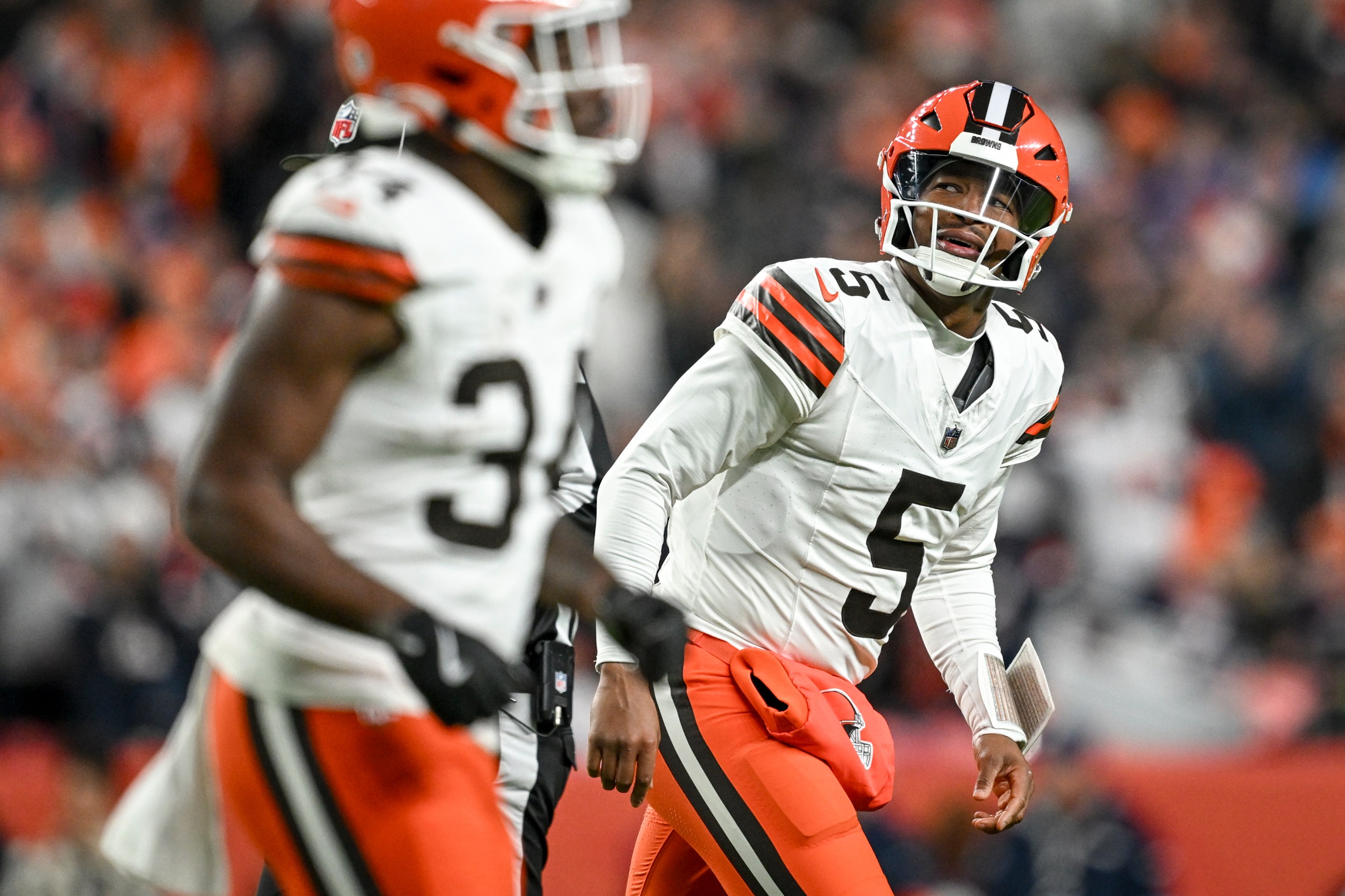 Jameis Winston (5) of the Cleveland Browns reacts to missing David Njoku (85) for a first down during the first quarter against the Denver Broncos on December 2, 2024.