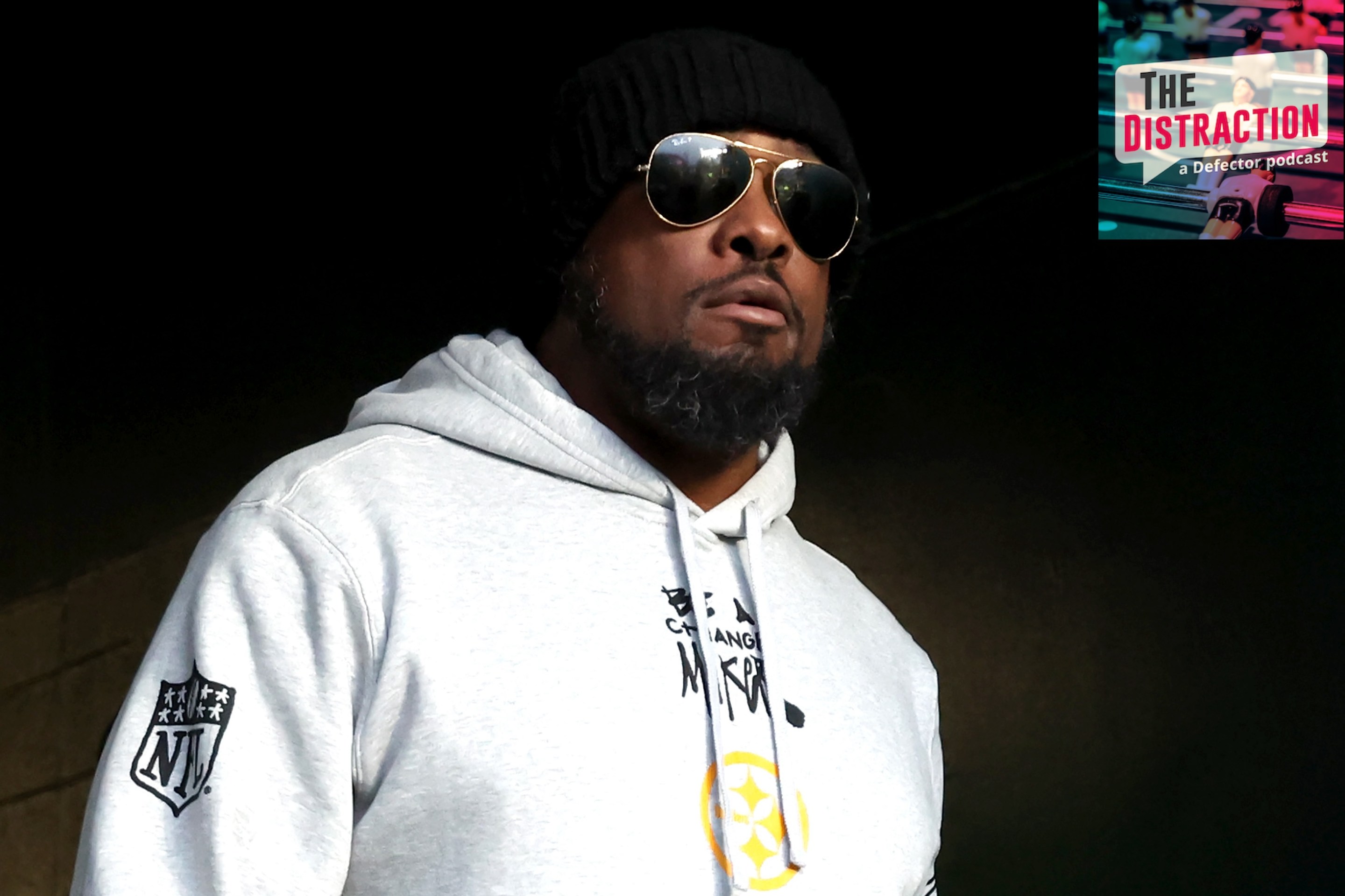 Pittsburgh Steelers head coach Mike Tomlin walks out of the tunnel before a game against the Philadelphia Eagles at Lincoln Financial Field on December 15, 2024 in Philadelphia