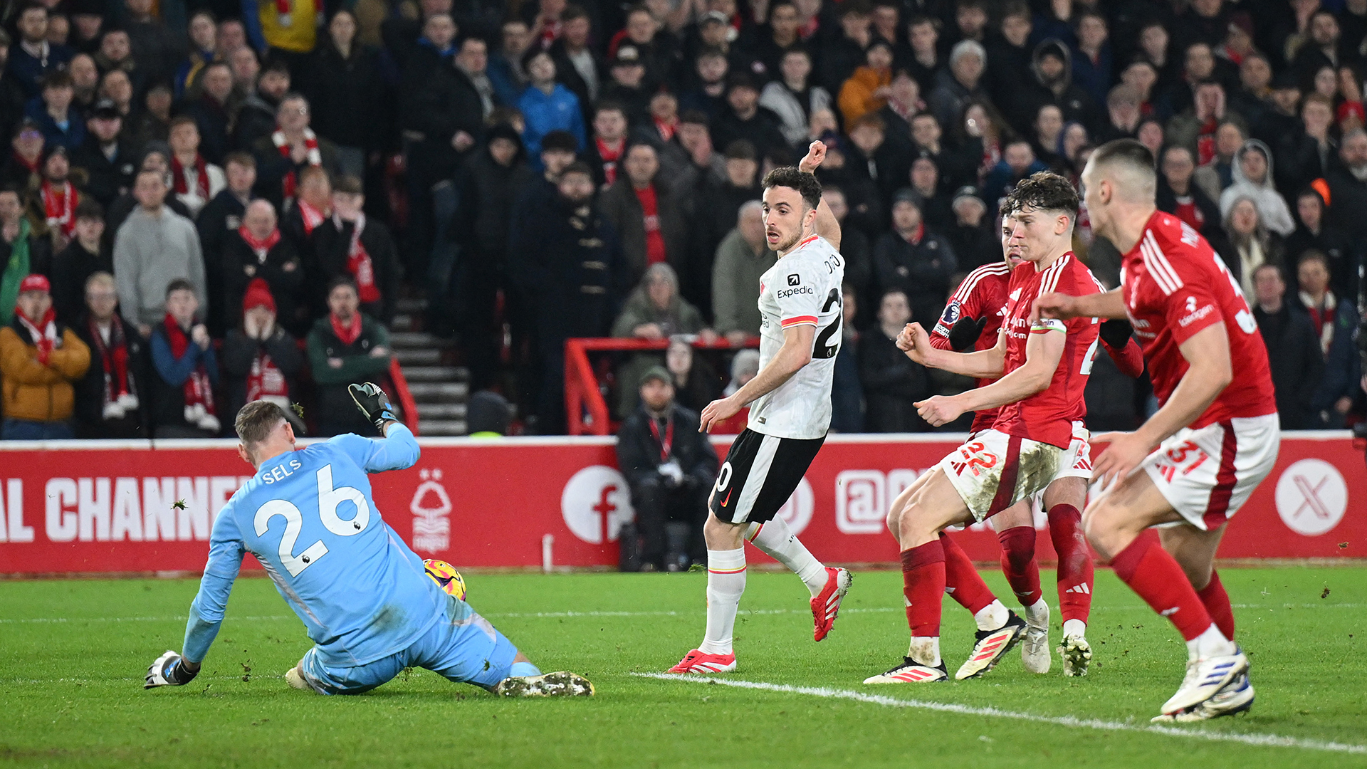 Matz Sels of Nottingham Forest saves the shot of Diogo Jota of Liverpool during the Premier League match between Nottingham Forest FC and Liverpool FC at City Ground on January 14, 2025 in Nottingham, England.