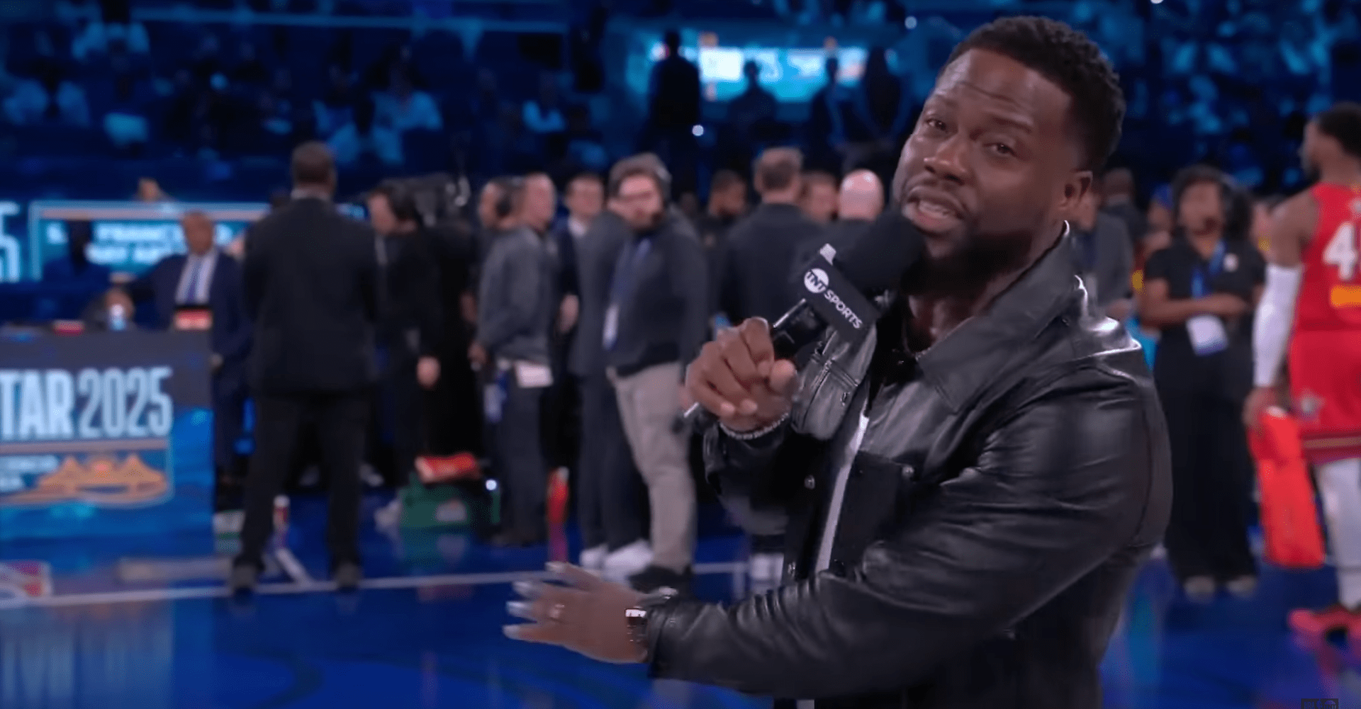 Kevin Hart, interrupting the damn game