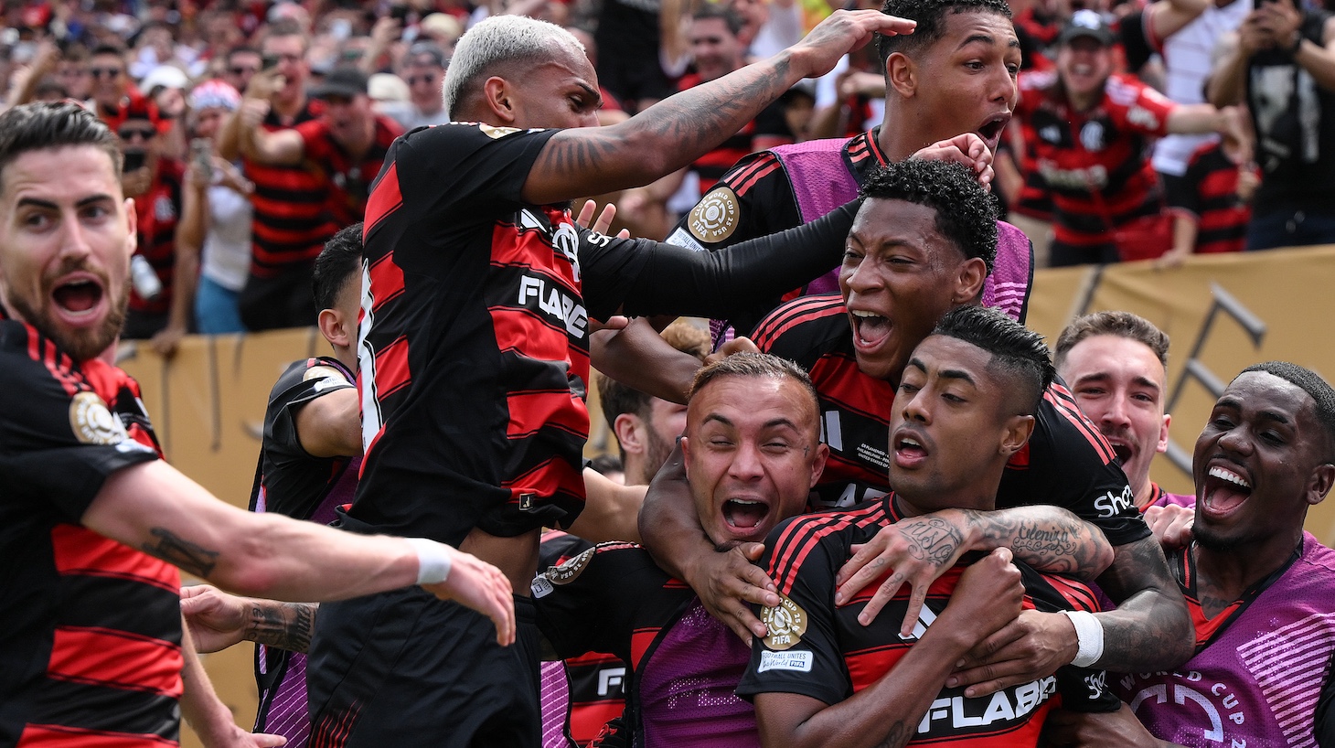 Bruno Henrique #27 of CR Flamengo celebrates with his team mates after scoring his team's first goal during the FIFA Club World Cup 2025 group D match between CR Flamengo and Chelsea FC at Lincoln Financial Field on June 20, 2025 in Philadelphia, Pennsylvania.