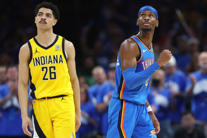 Shai Gilgeous-Alexander looks hopeful while Ben Sheppard looks comatose.