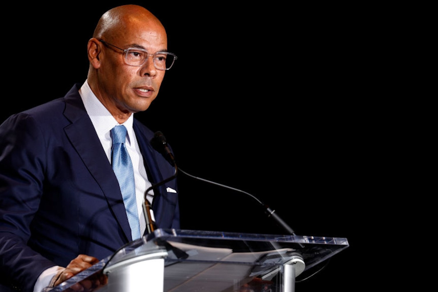 Everybody Hates Drake: A Guide To Millennial Rap's Midlife Beef Crisis ...