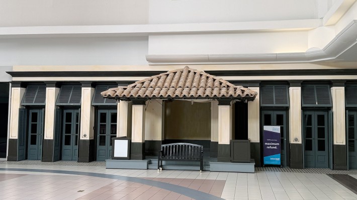 An empty Hollister storefront in a mall