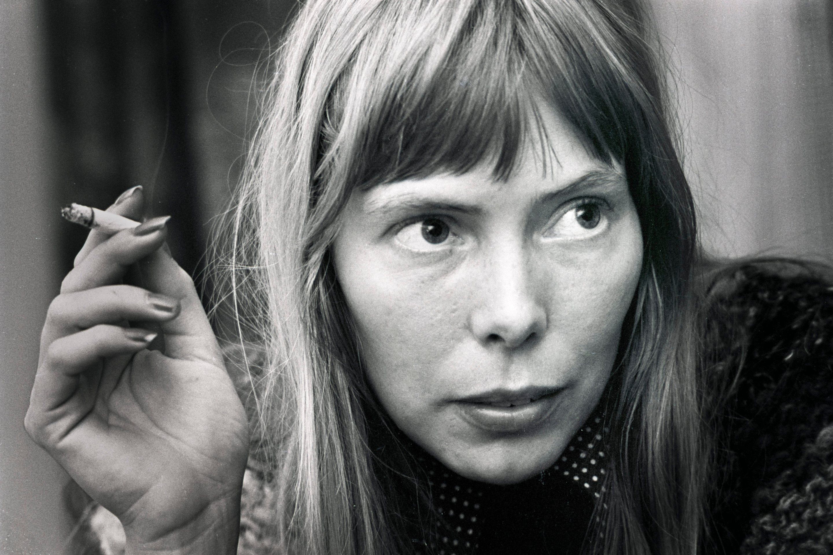Joni Mitchell posed in Amsterdam, Netherlands in 1972