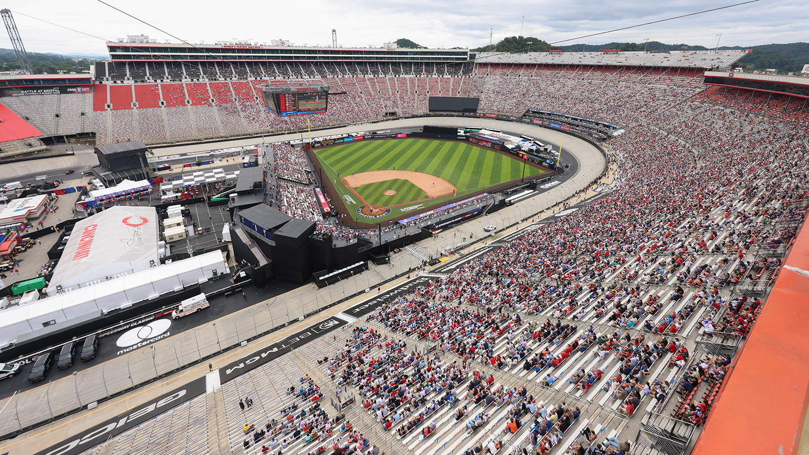 A general view of Bristol Motor Speedway during the 2025 MLB Speedway Classic presented by BulidSubmarines.com between the Atlanta Braves and the Cincinnati Reds on Sunday, August 3, 2025 in Bristol, Tennessee.