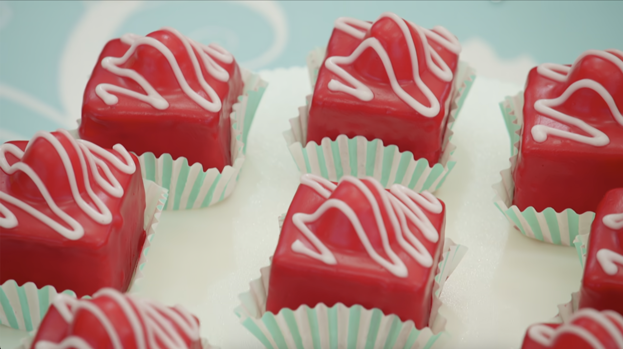 The exemplar Fondant Fancies, from the show.