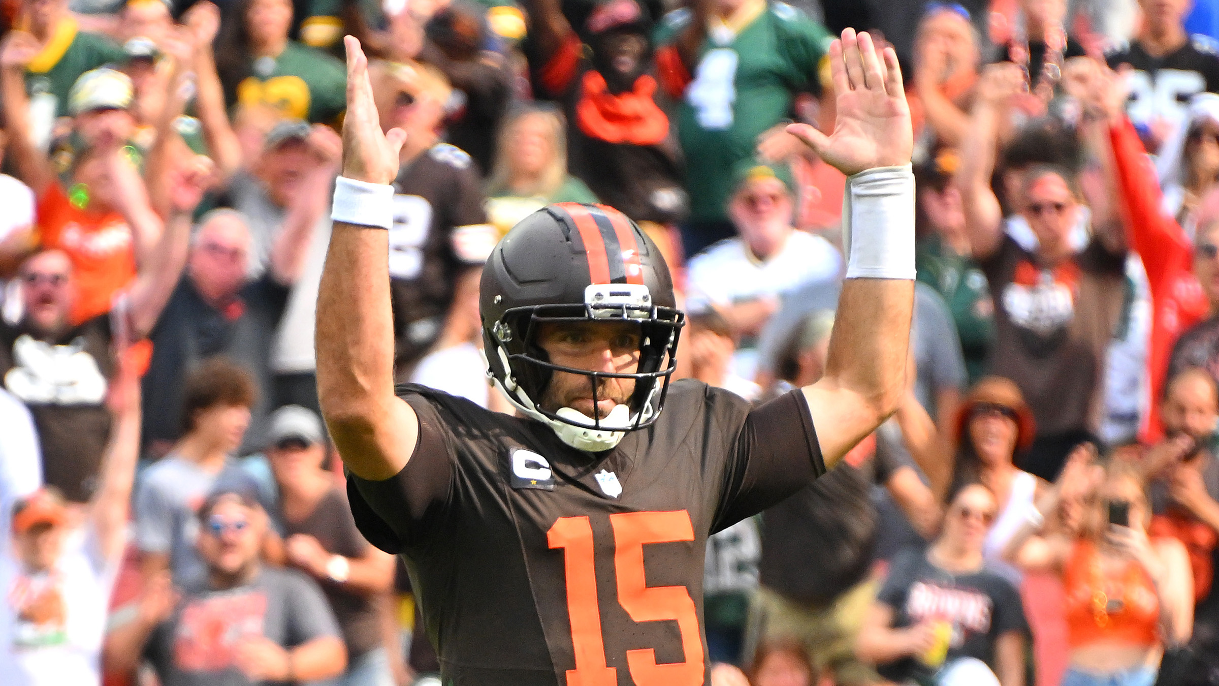 CLEVELAND, OHIO - SEPTEMBER 21: Joe Flacco #15 of the Cleveland Browns reacts after a touchdown against the Green Bay Packers during the fourth quarter at Huntington Bank Field on September 21, 2025 in Cleveland, Ohio.