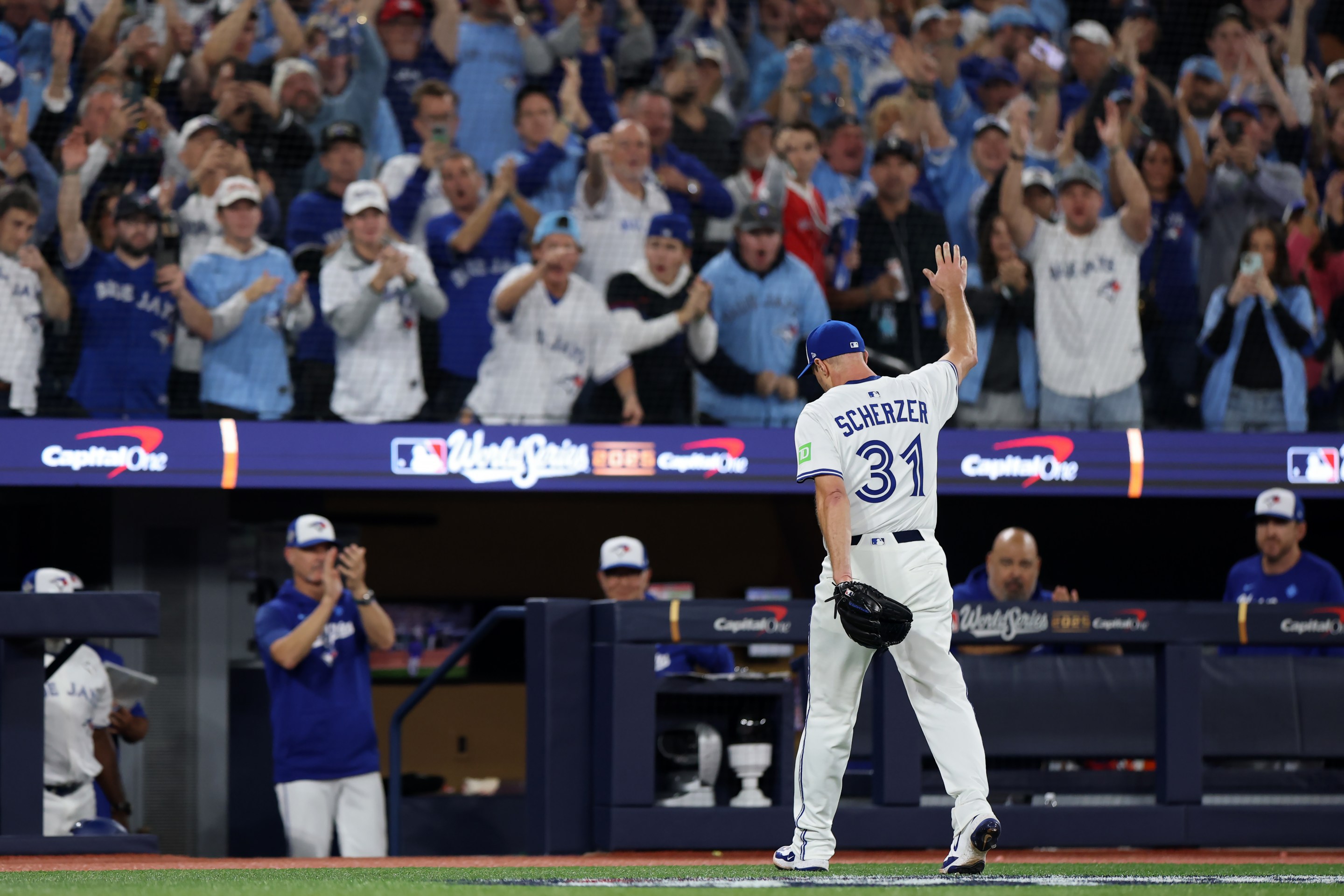 Max Scherzer #31 of the Toronto Blue Jays acknowledges the fans as he exits the game during the fifth inning against the Los Angeles Dodgers in game seven of the 2025 World Series at Rogers Center on November 01, 2025 in Toronto, Ontario. (