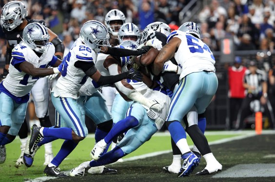 Only The Raiders Could Run A Play This Poorly