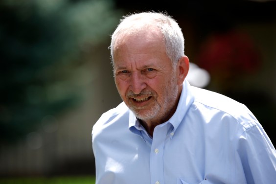 Larry Summers Recedes From Public Life Due To His Gross Emails With Jeffrey Epstein