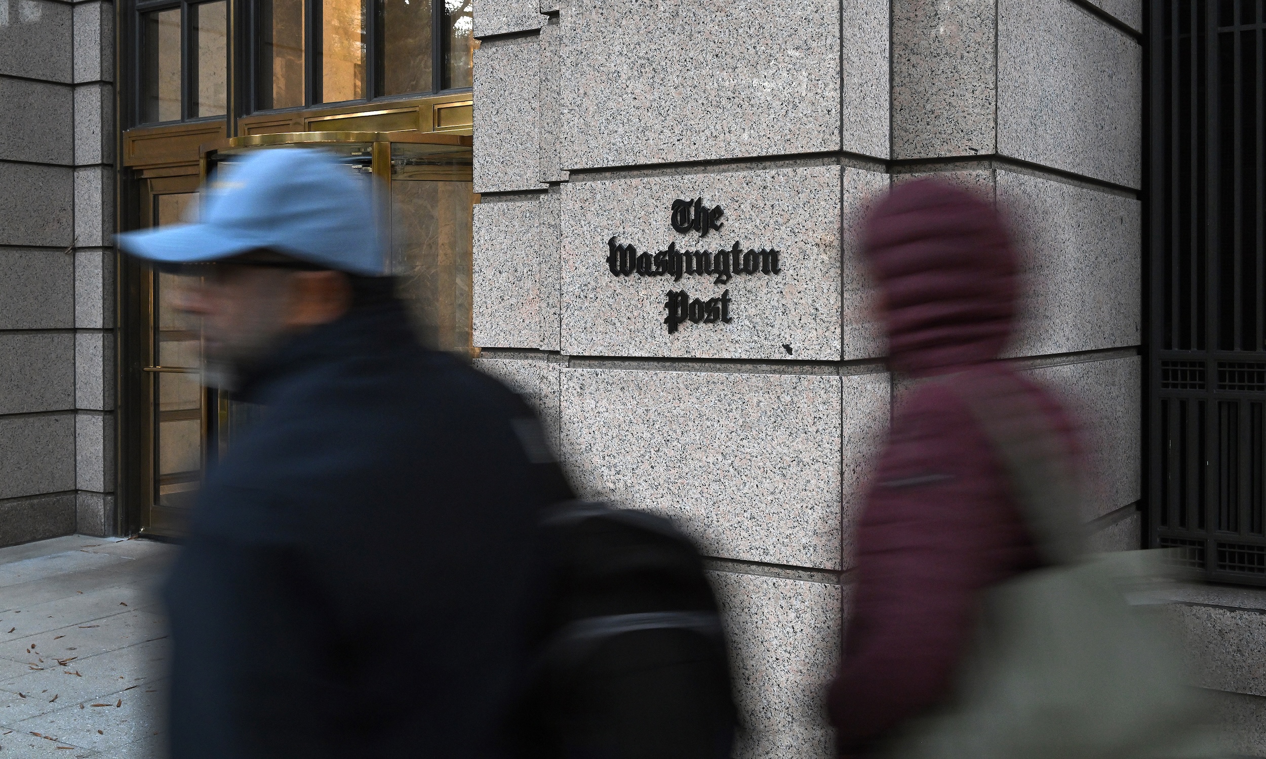 The front entrance of the Washington Post's offices in D.C.