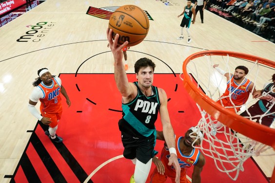 Deni Avdija Kicks Mondo Ass Now