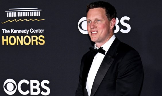 Paramount Launches Hostile Takeover Bid For Warner Bros. Discovery