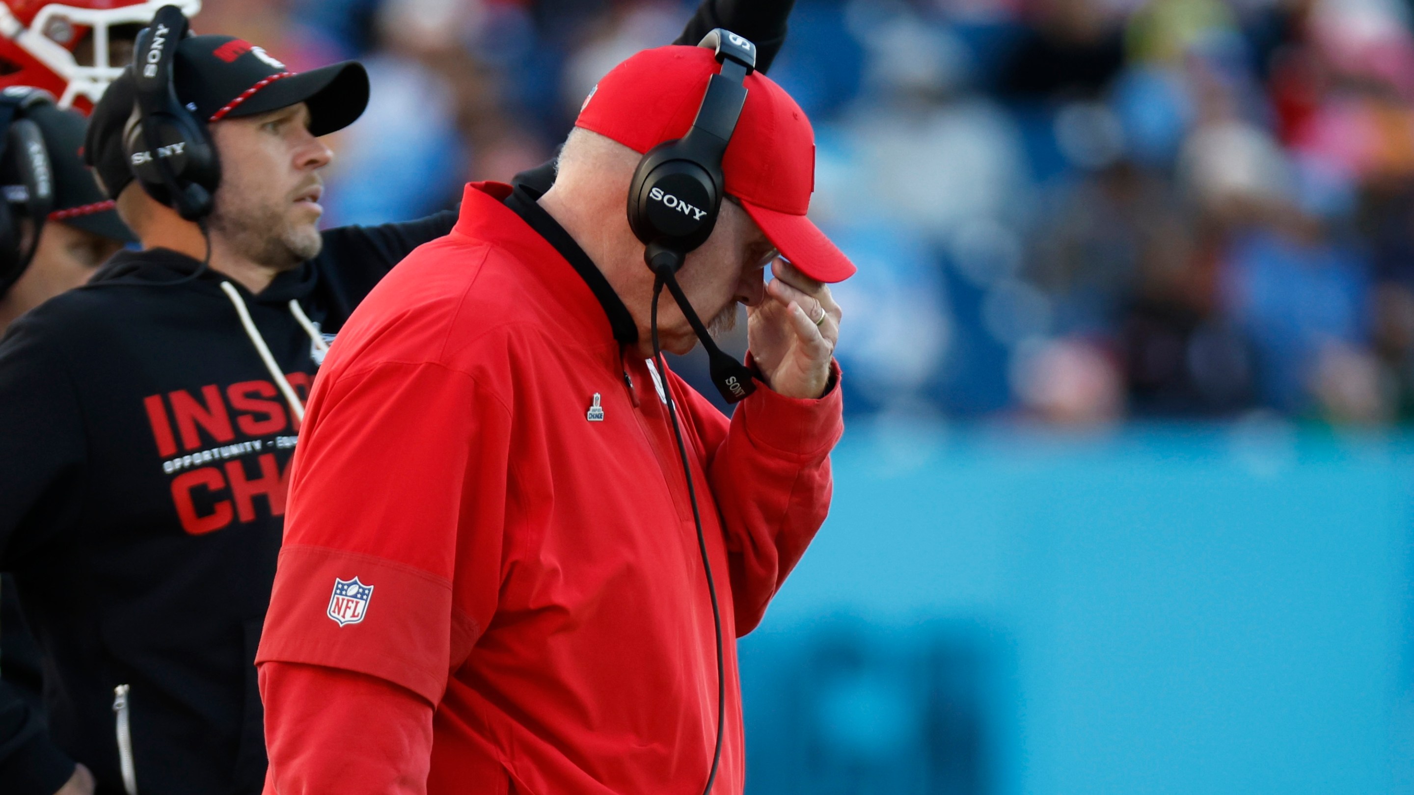 NASHVILLE, TN - DECEMBER 21: Kansas City Chiefs head coach Andy Reid rubs his head after a failed third down play during a game between the Tennessee Titans and Kansas City Chiefs, December 21, 2025, at Nissan Stadium in Nashville, Tennessee. (Photo by Matthew Maxey/Icon Sportswire via Getty Images)