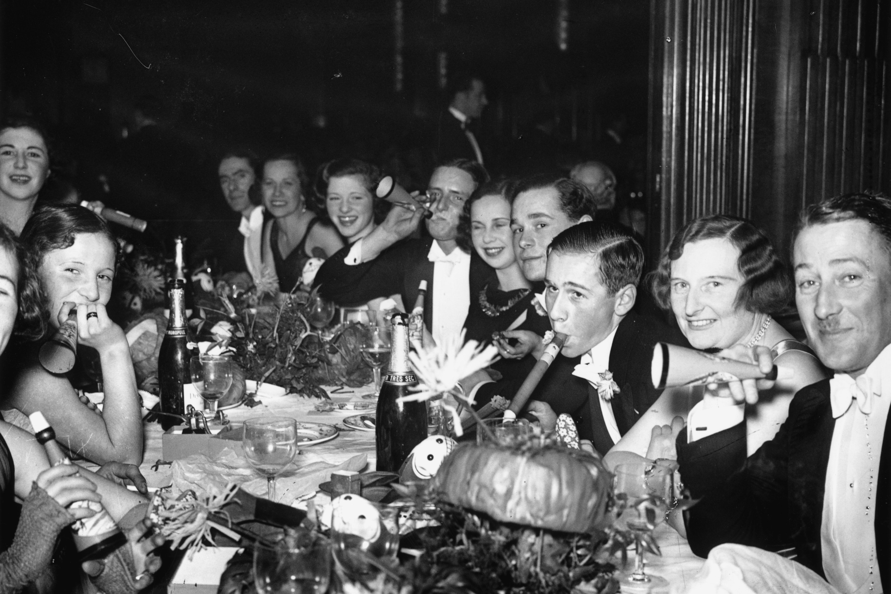 31st December 1931: New Year's Eve revellers at the Piccadilly Hotel in London.