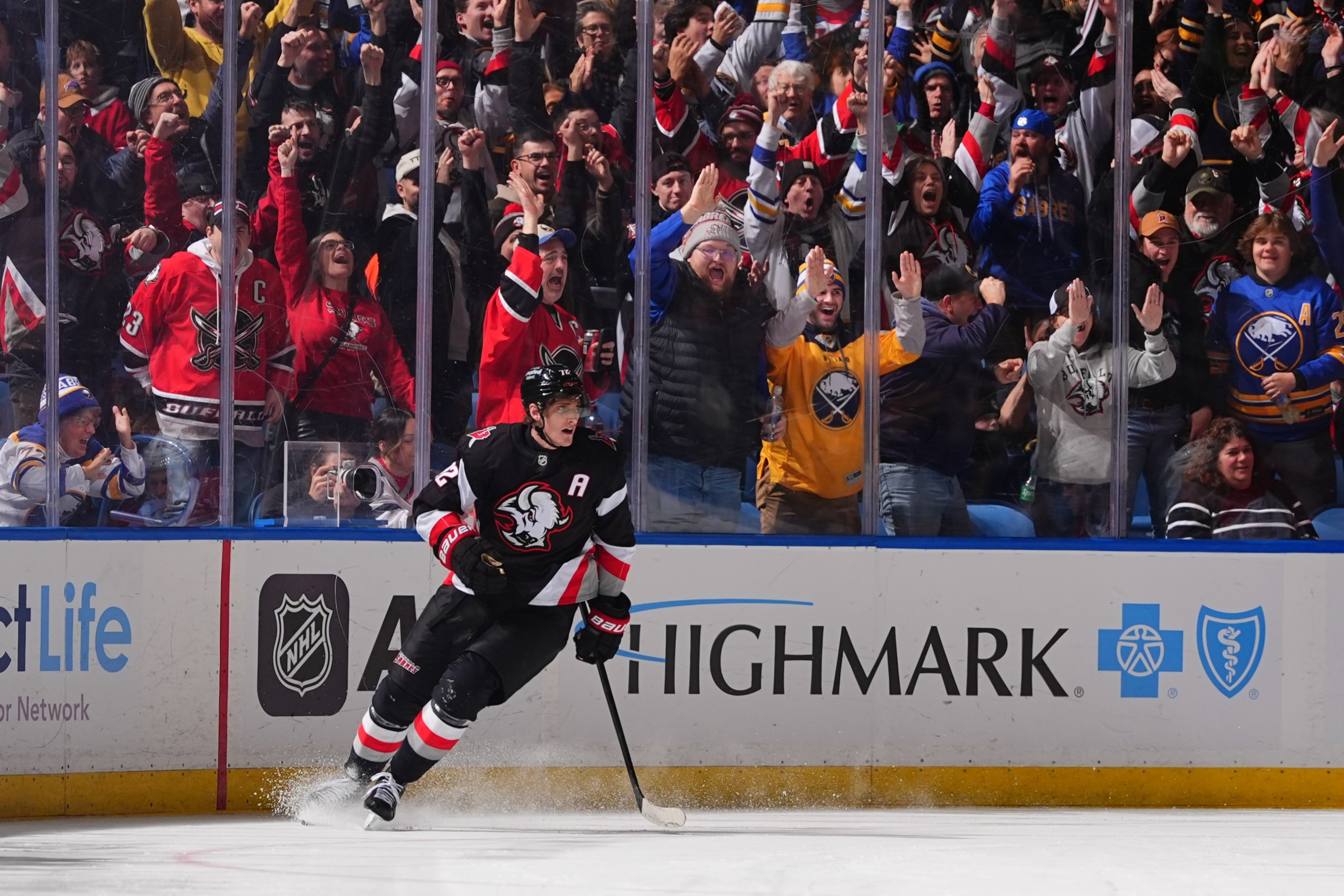 BUFFALO, NEW YORK - JANUARY 15: Tage Thompson #72 of the Buffalo Sabres celebrates during the third period of an NHL game against the Montreal Canadiens on January 15, 2026 at KeyBank Center in Buffalo, New York. (Photo by Ben Ludeman/NHLI via Getty Images)