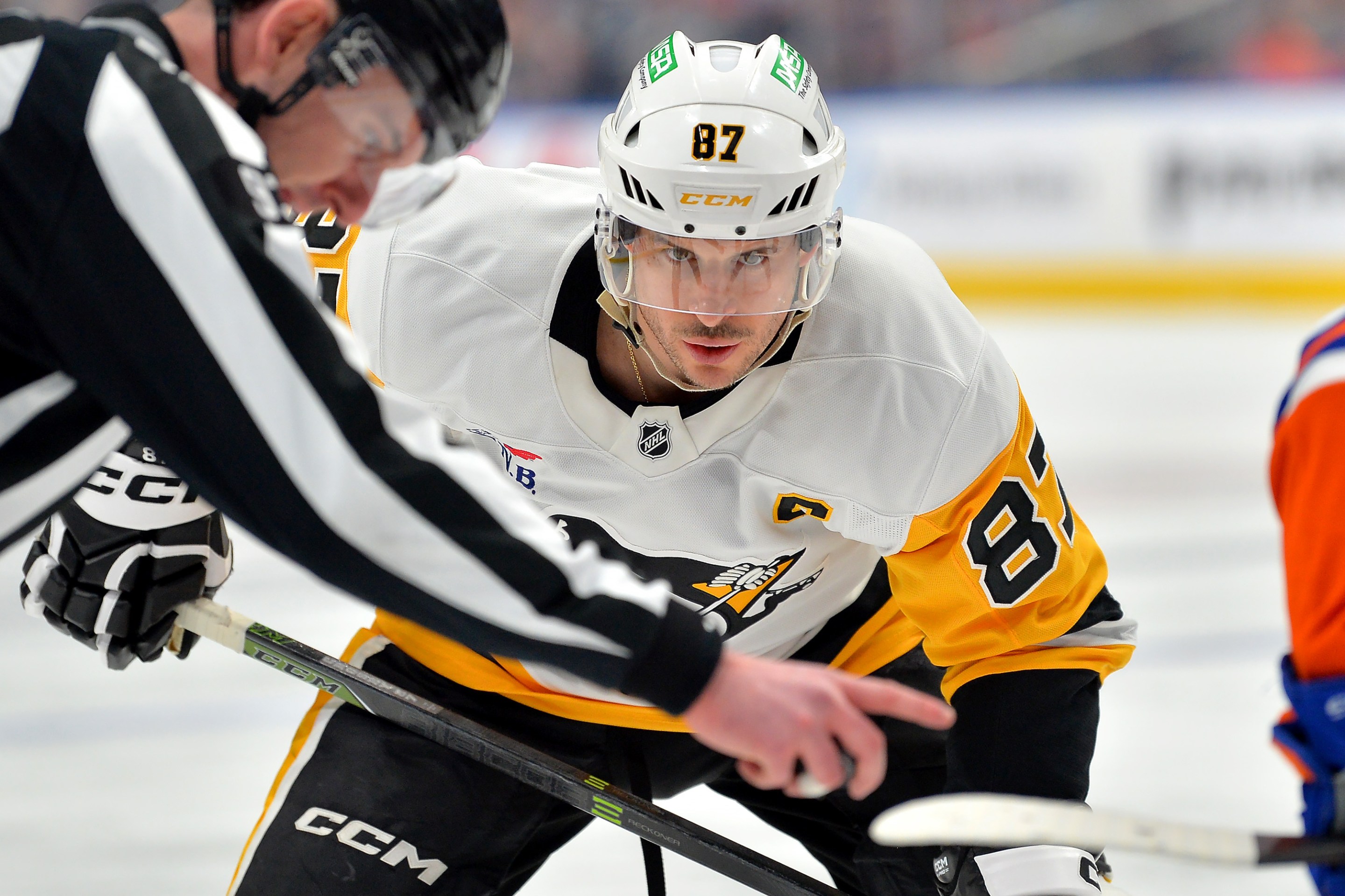 EDMONTON, CANADA - JANUARY 22: Sidney Crosby #87 of the Pittsburgh Penguins awaits a face-off during the second period of the game against the Edmonton Oilers at Rogers Place on January 22, 2026, in Edmonton, Alberta, Canada. (Photo by Andy Devlin/NHLI via Getty Images)