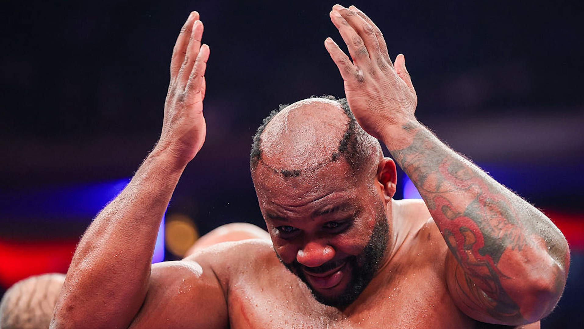 Jarrell Miller reacts to his toupee falling off in a heavyweight bout against Kingsley Ibeh during the Ring 6 fight at Madison Square Garden on January 31, 2026 in New York City.